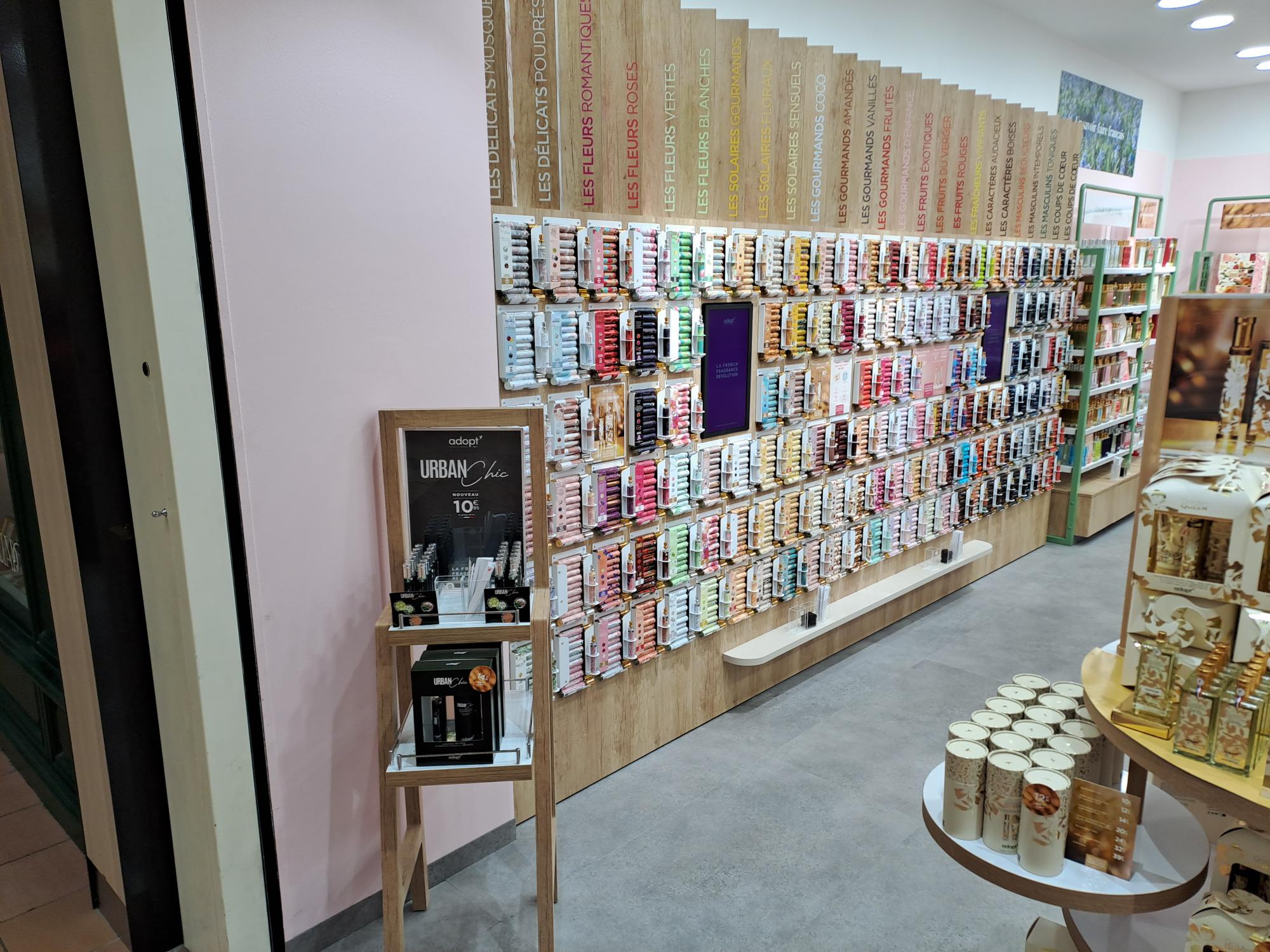 Foto 11 di Adopt Parfums