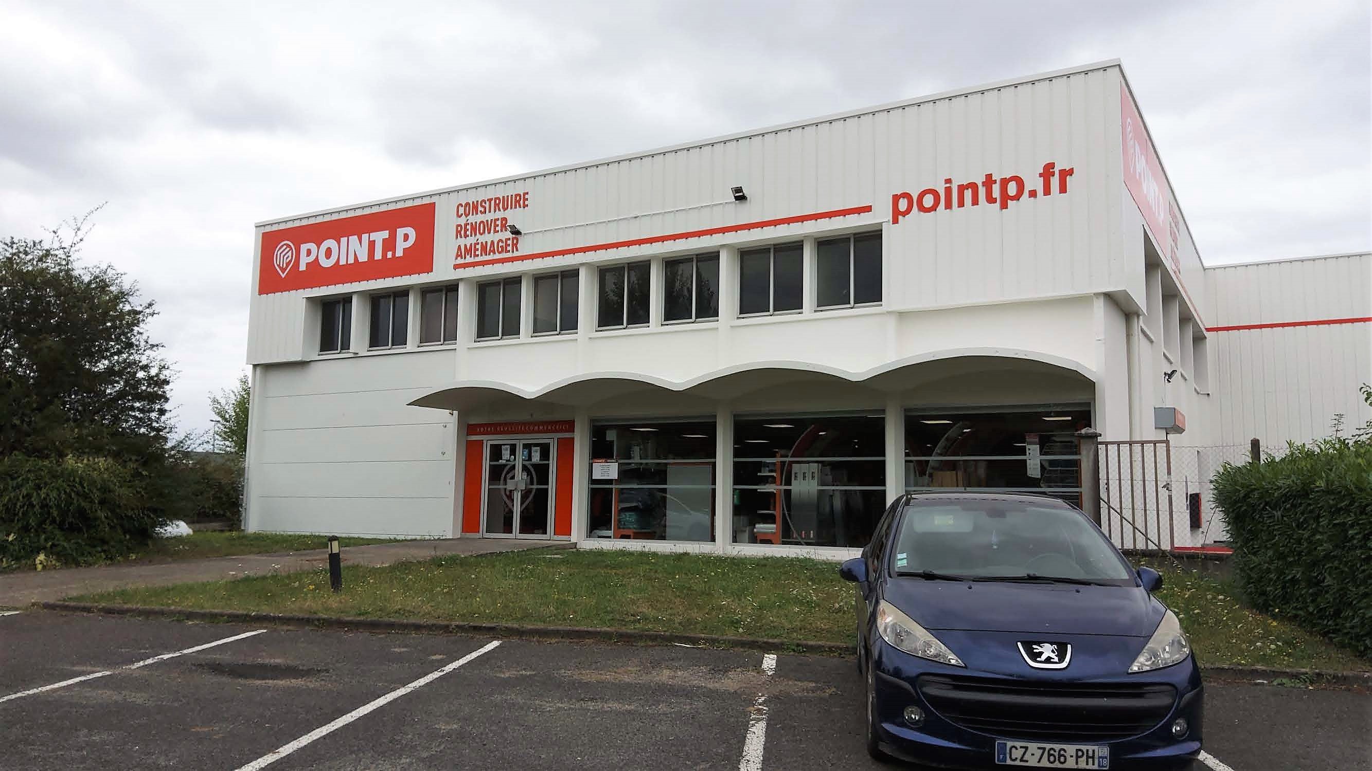 Foto 2 di POINT.P - Tours Couverture