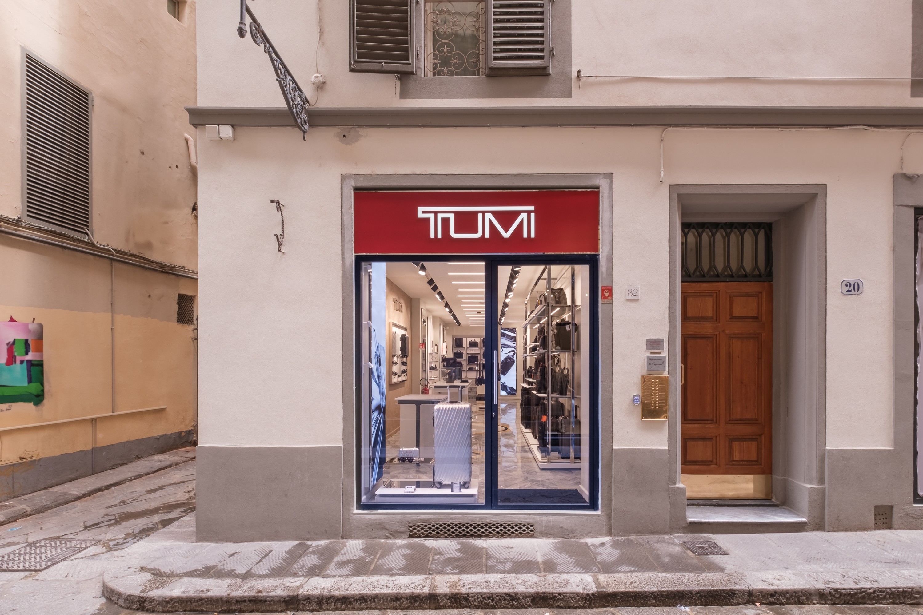 Foto 6 di TUMI Florence