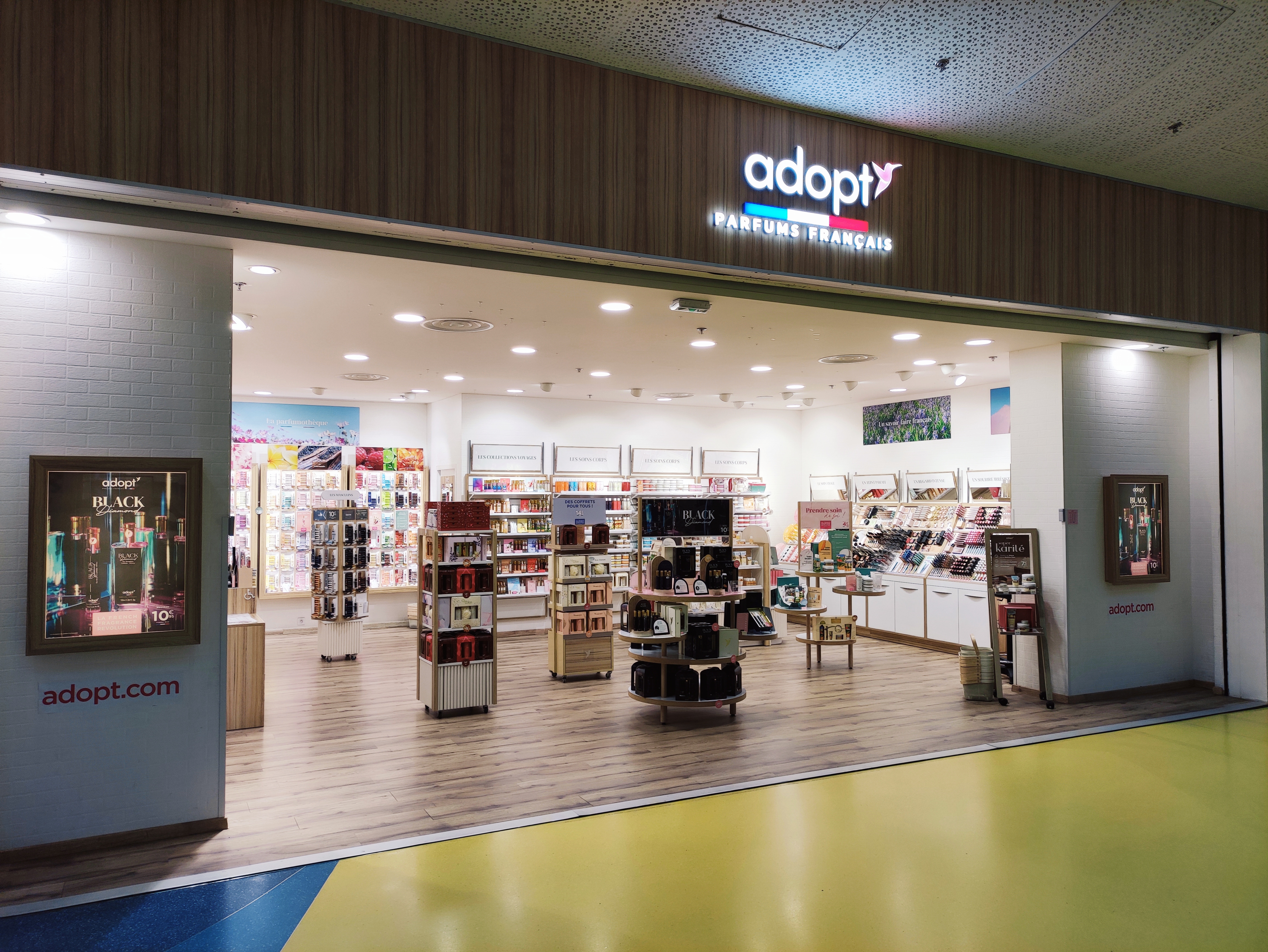 Foto 5 di Adopt Parfums