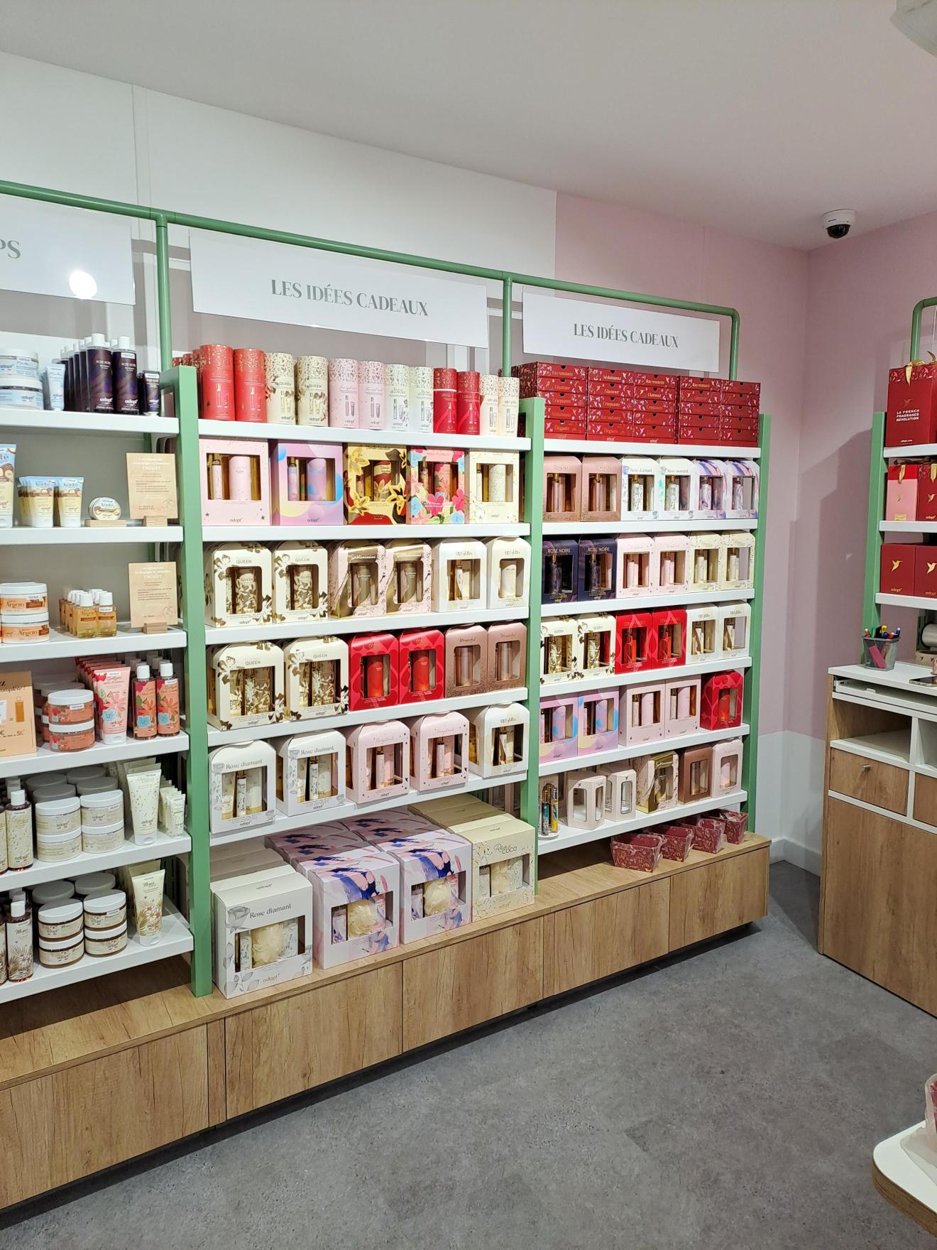 Foto 10 di Adopt Parfums