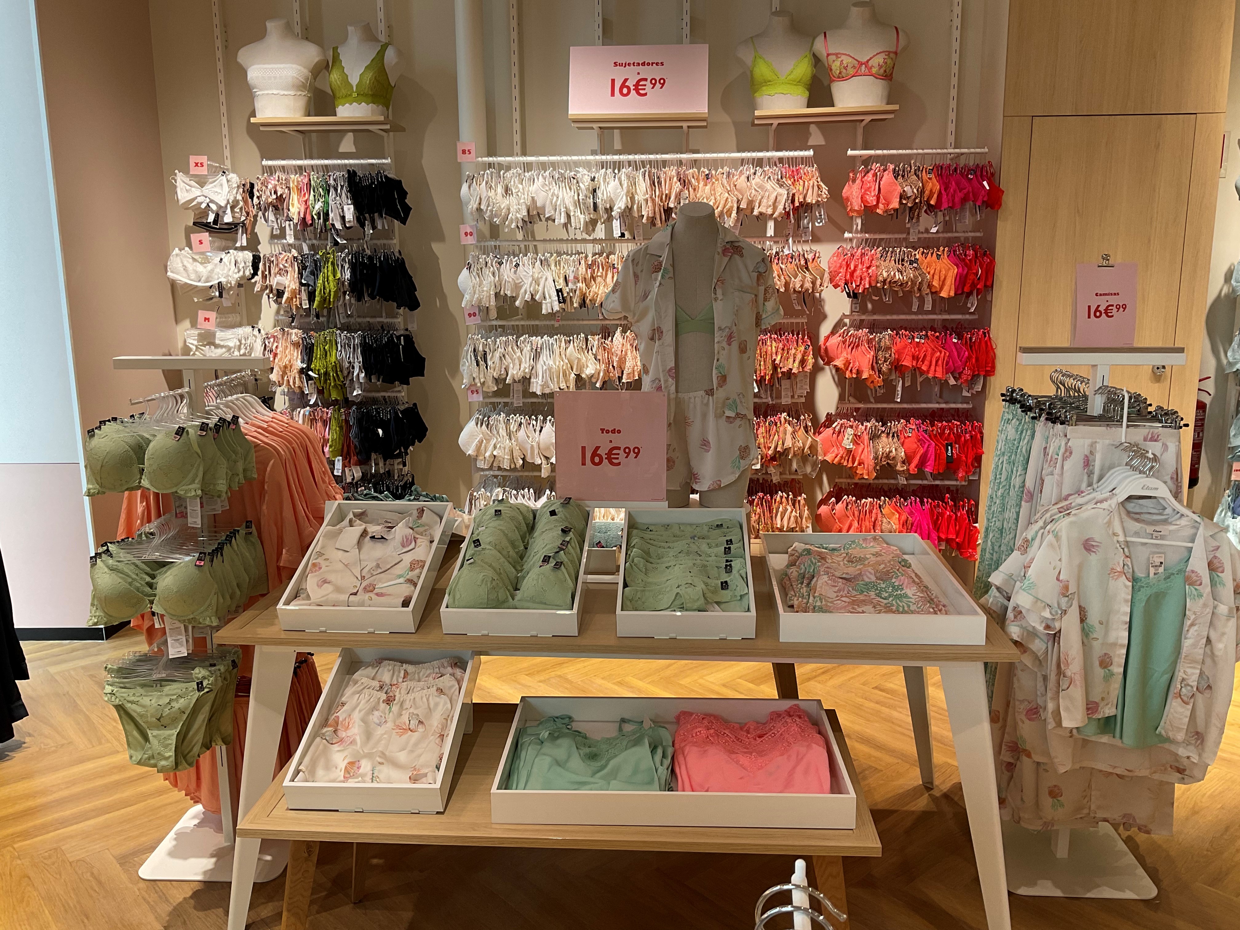 Foto 2 di Etam Outlet
