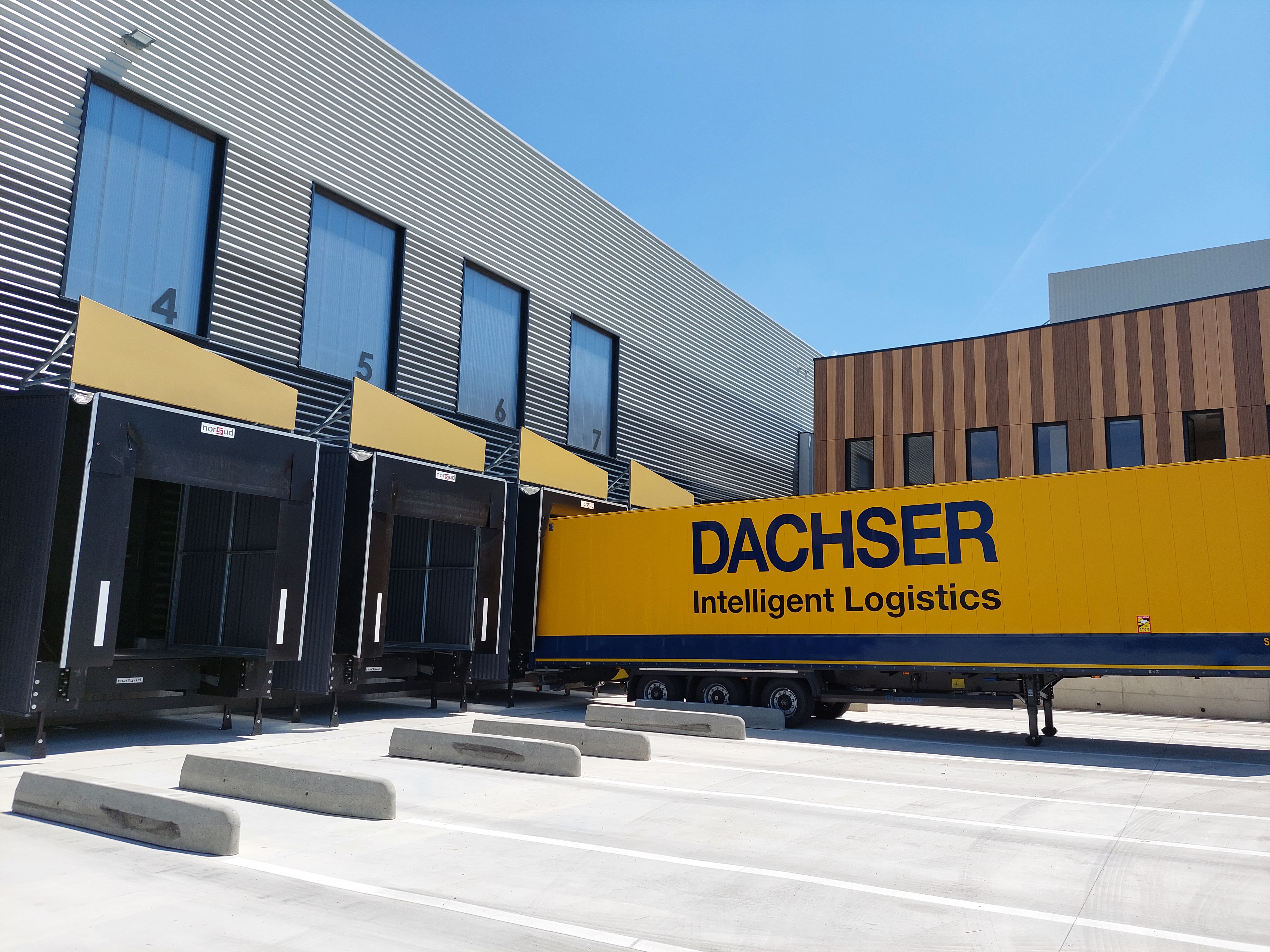 Foto 1 di DACHSER Logistique