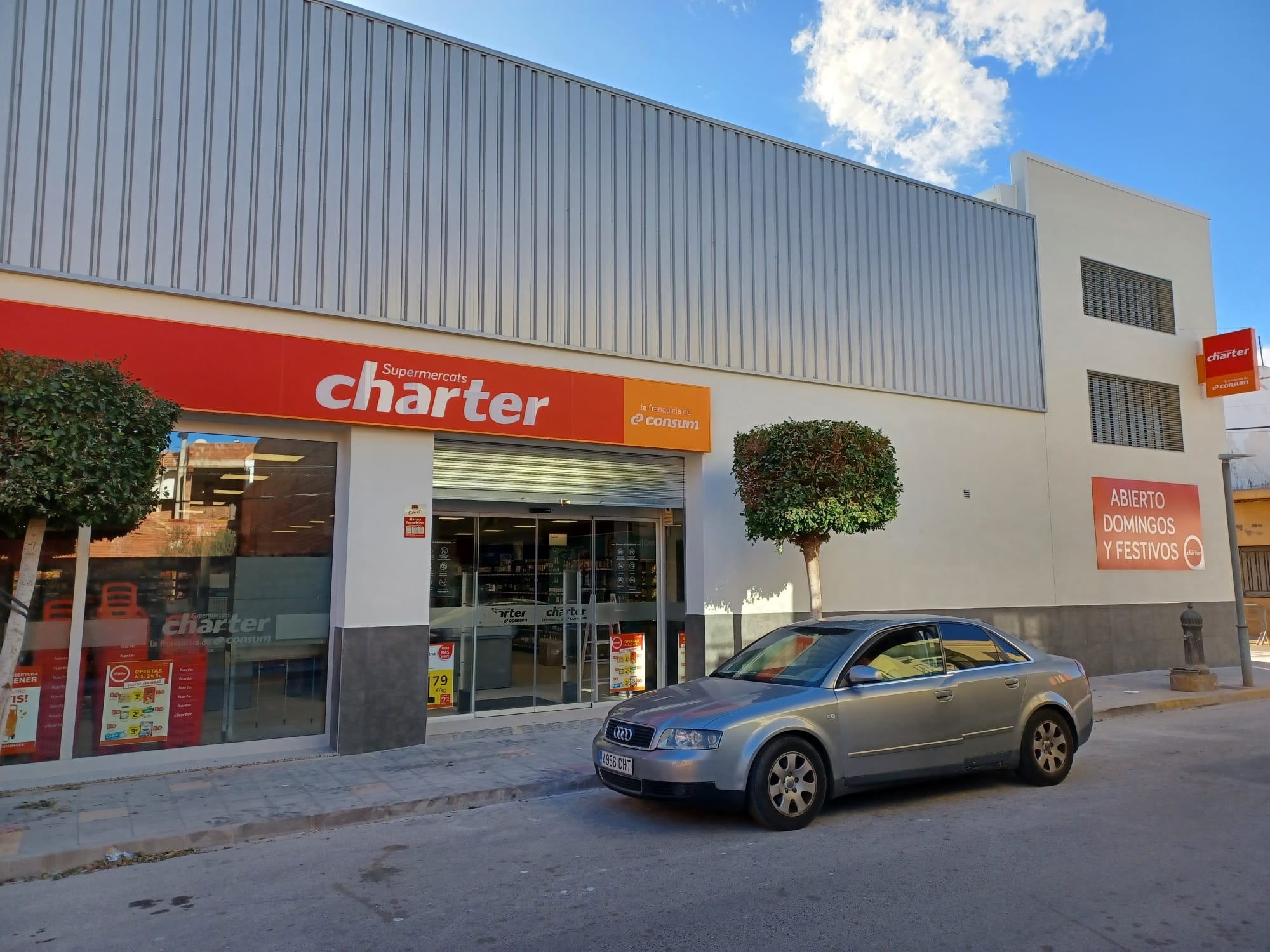 Foto 1 di Supermercados Charter