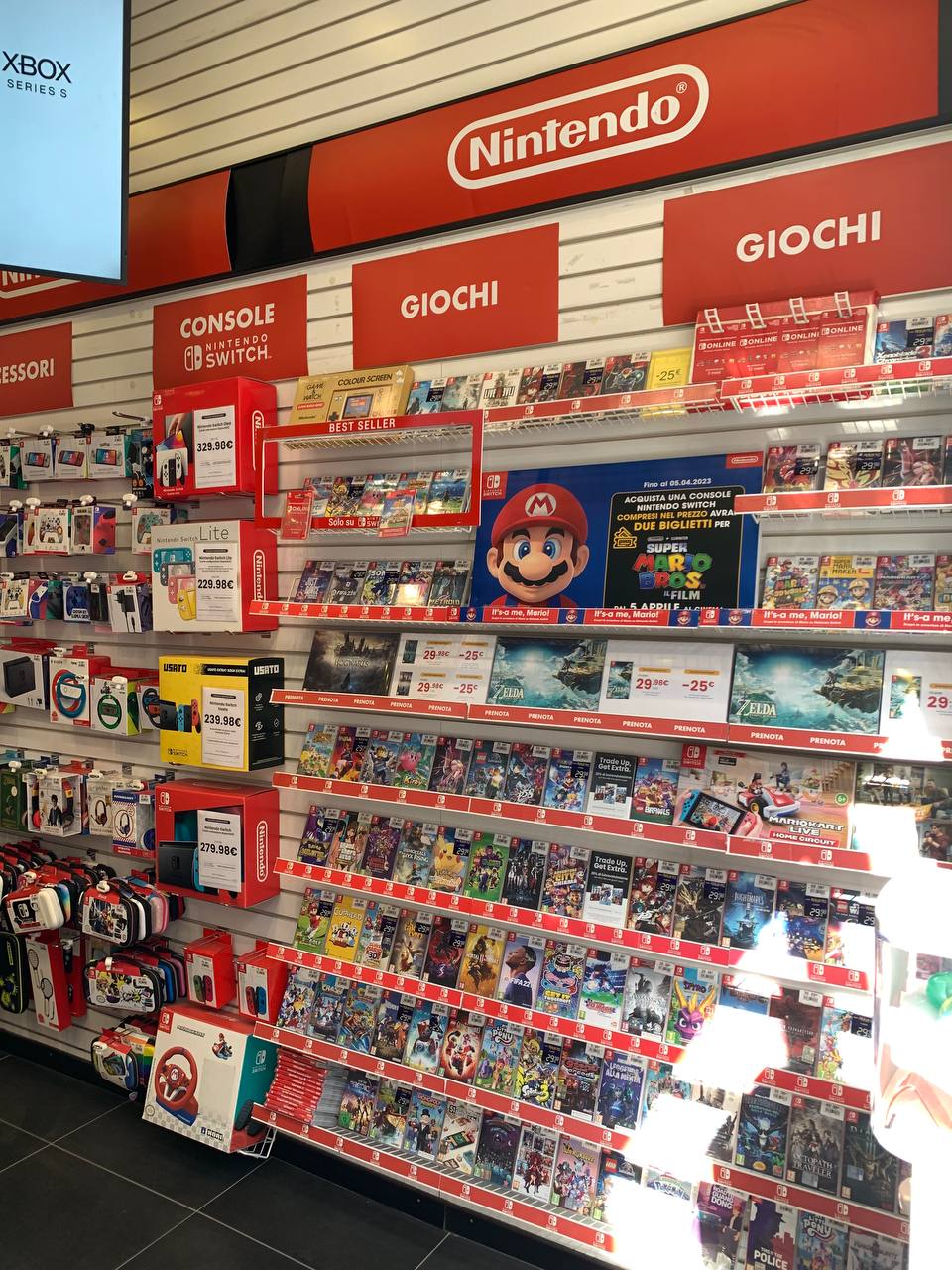 Foto 10 di GameStop