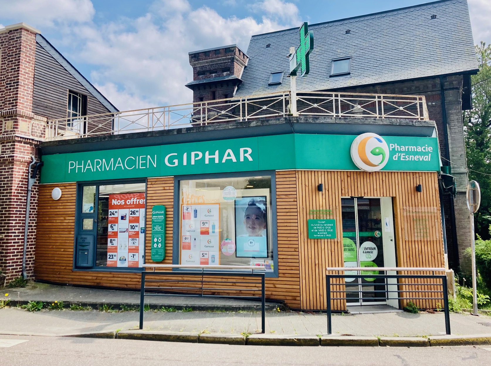 Foto 12 di Pharmacie d'Esneval