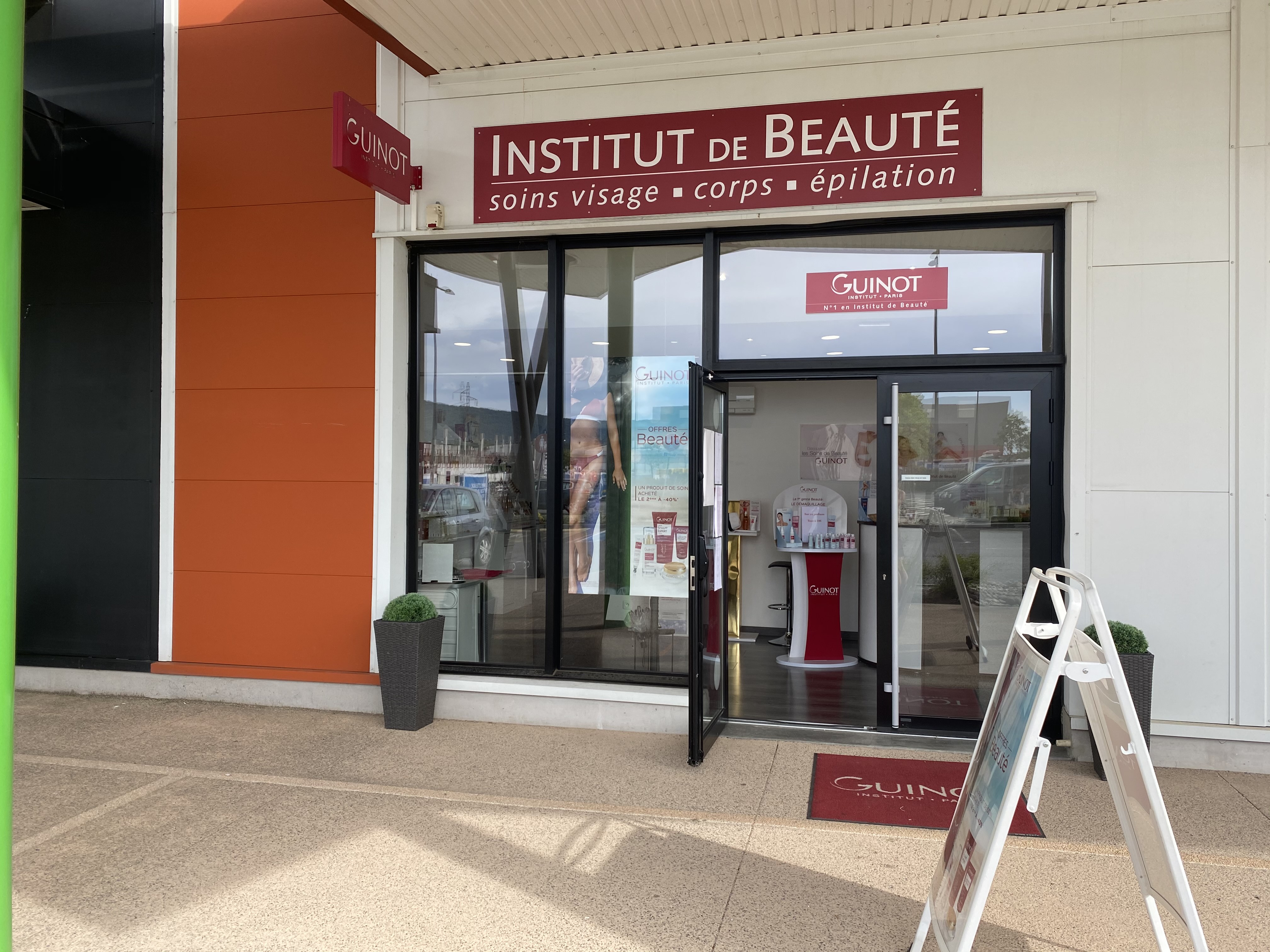 Centre de Beauté LLVJ Belleza