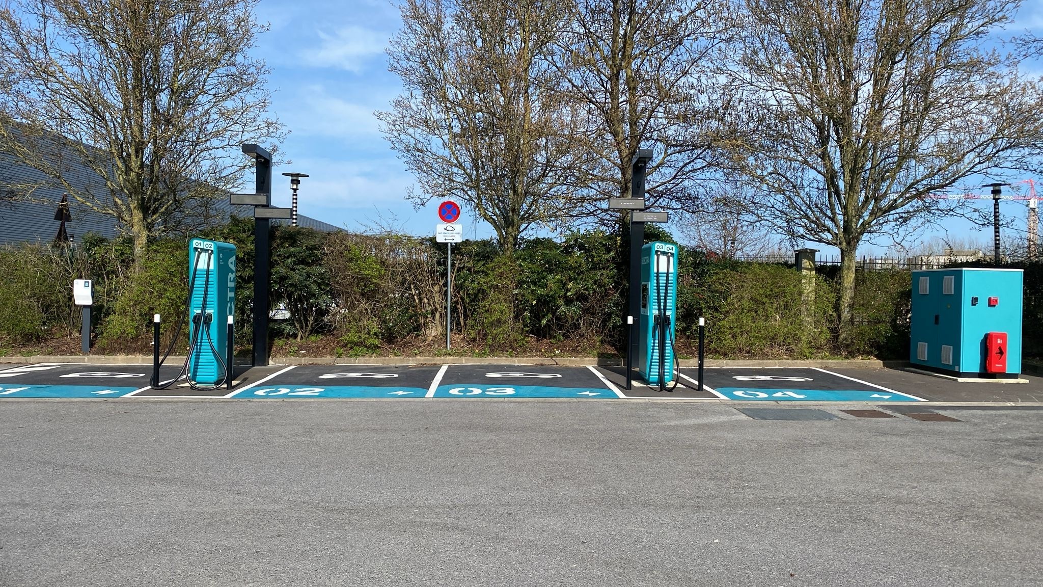 Foto 5 di Electra Charging Station