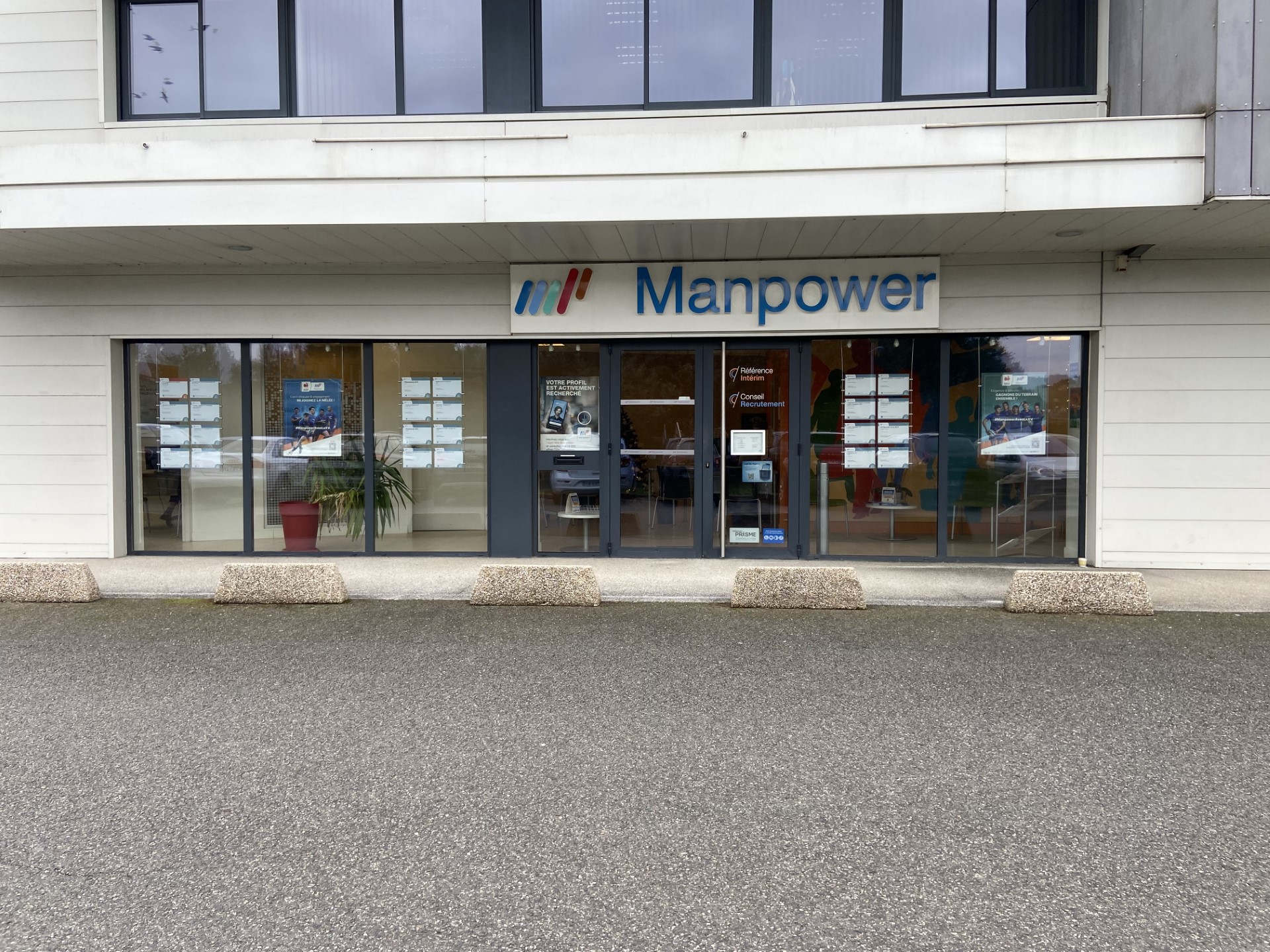 Foto 1 di Manpower Auch