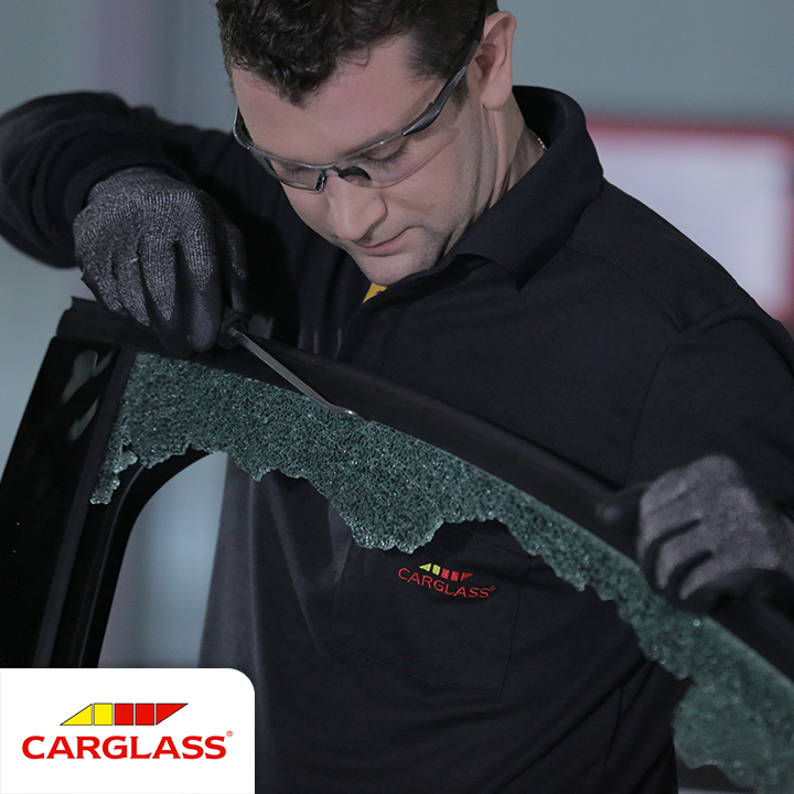 Foto 9 di CARGLASS Pare-Brise Lucon