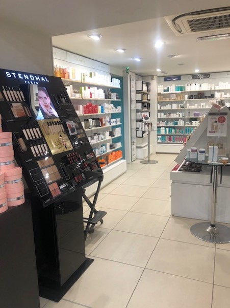 Foto 10 di Parfumerie April Dinan