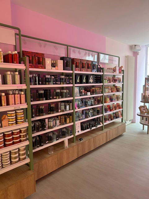 Foto 8 di Adopt Parfums