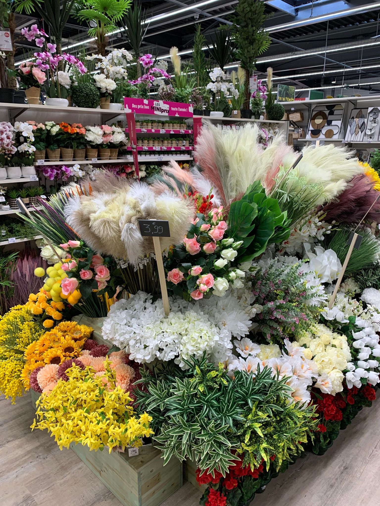 Foto 2 di Maxi Bazar