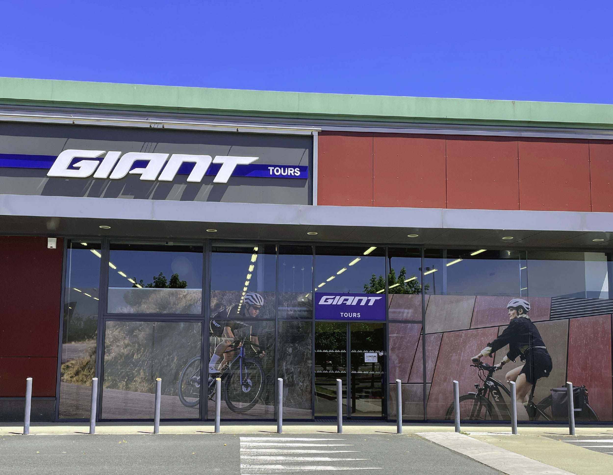 Foto 1 di Giant Tours