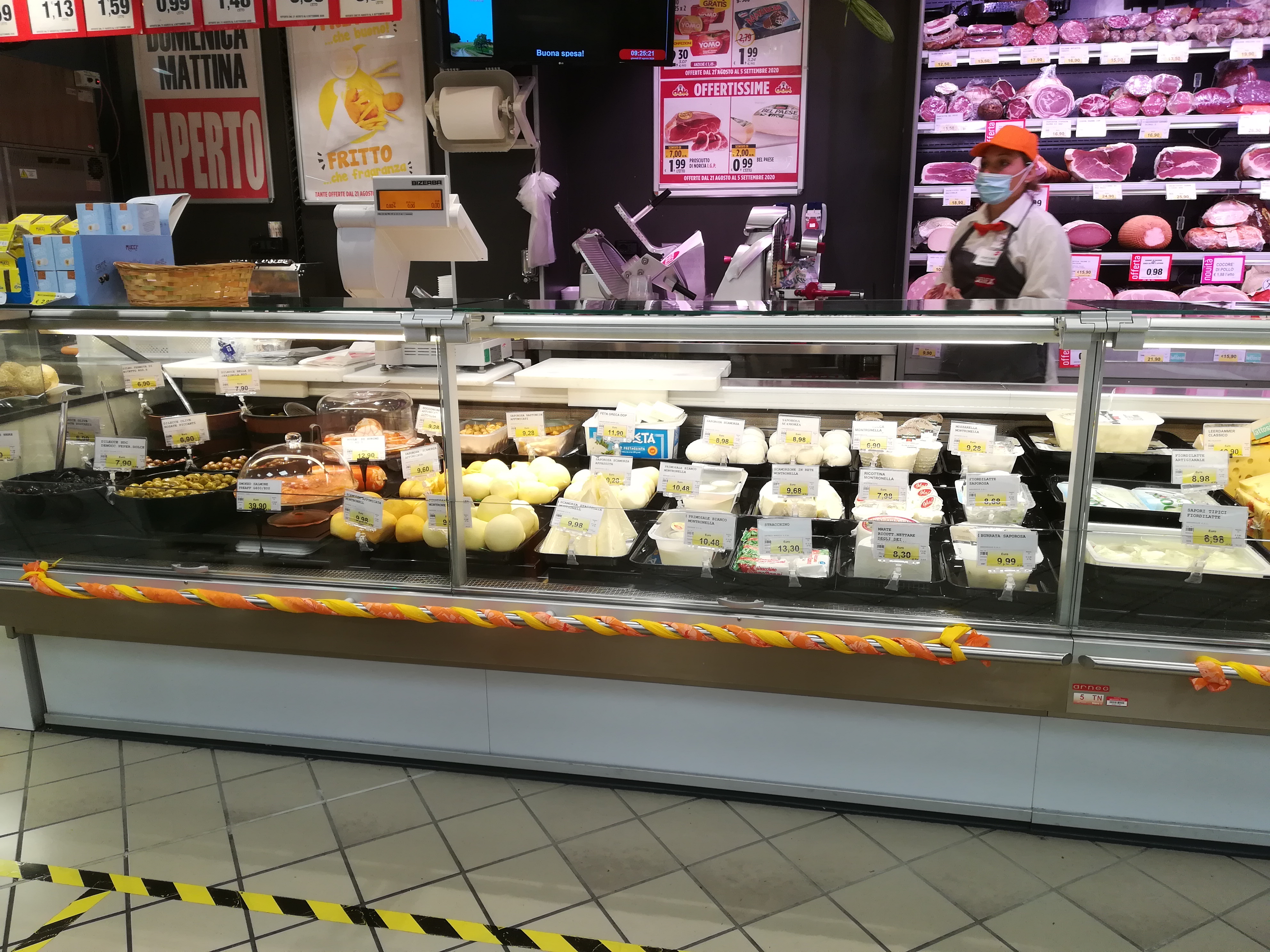 Photo 4 de Supermercato dok