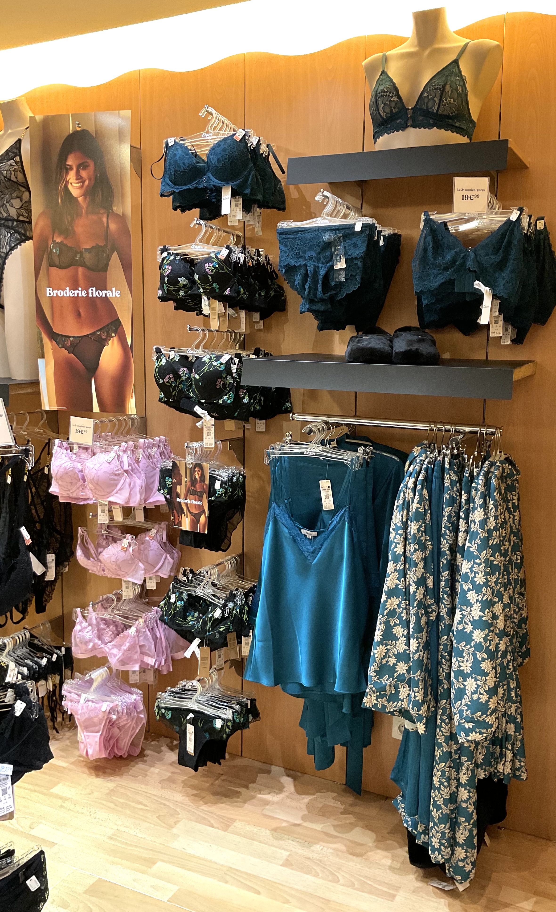 Foto 32 di Etam Lingerie