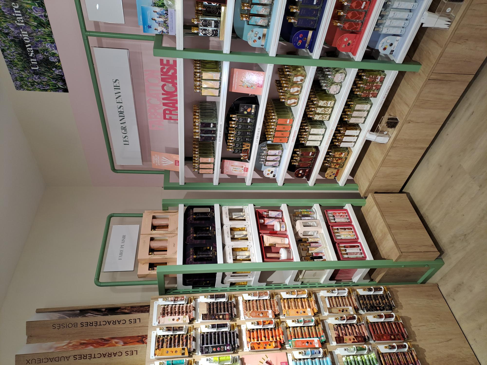 Foto 3 di Adopt Parfums