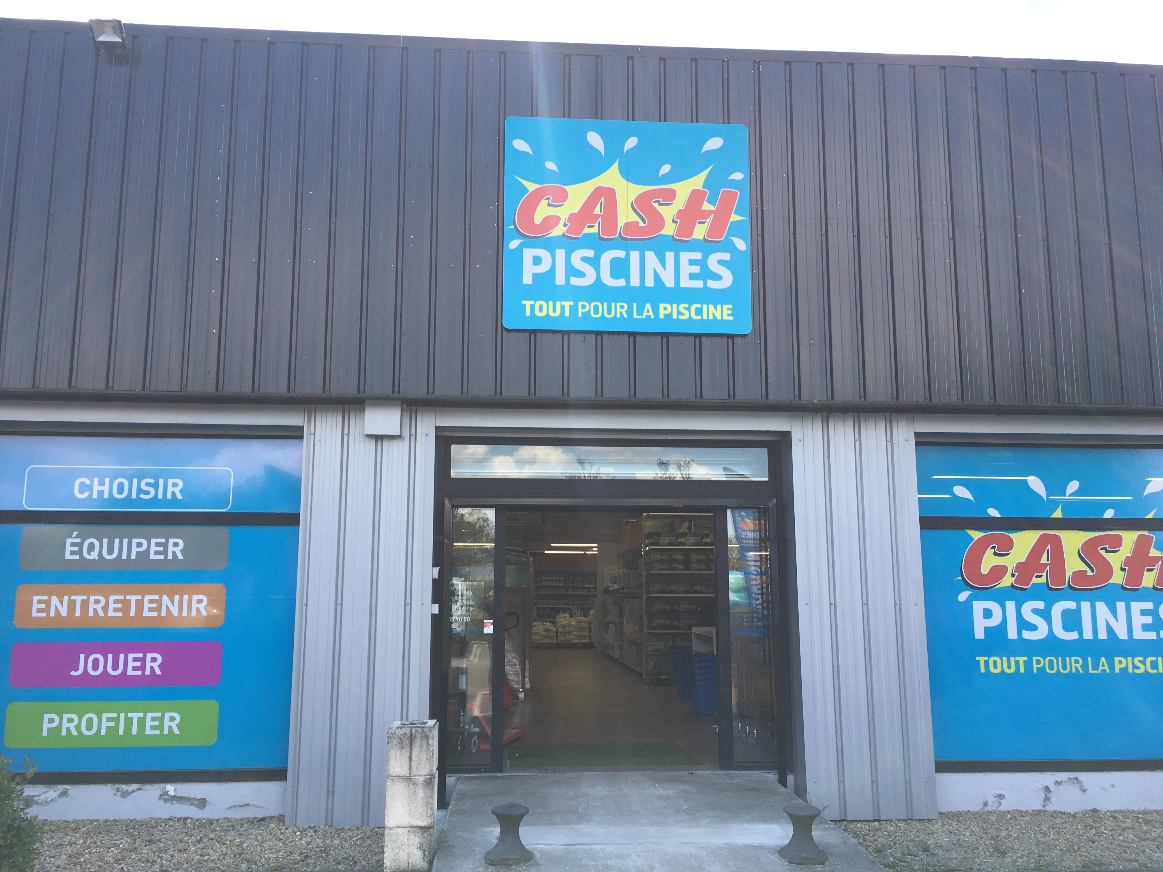 Foto 2 di Cash Piscines