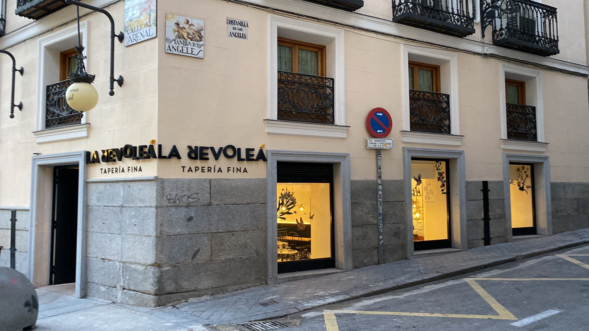 LA REVOLEÁ