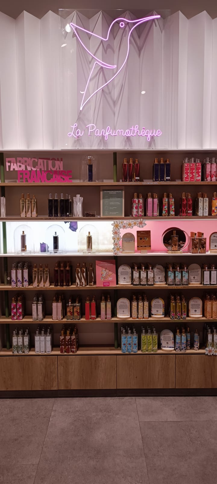 Foto 15 di Adopt Parfums