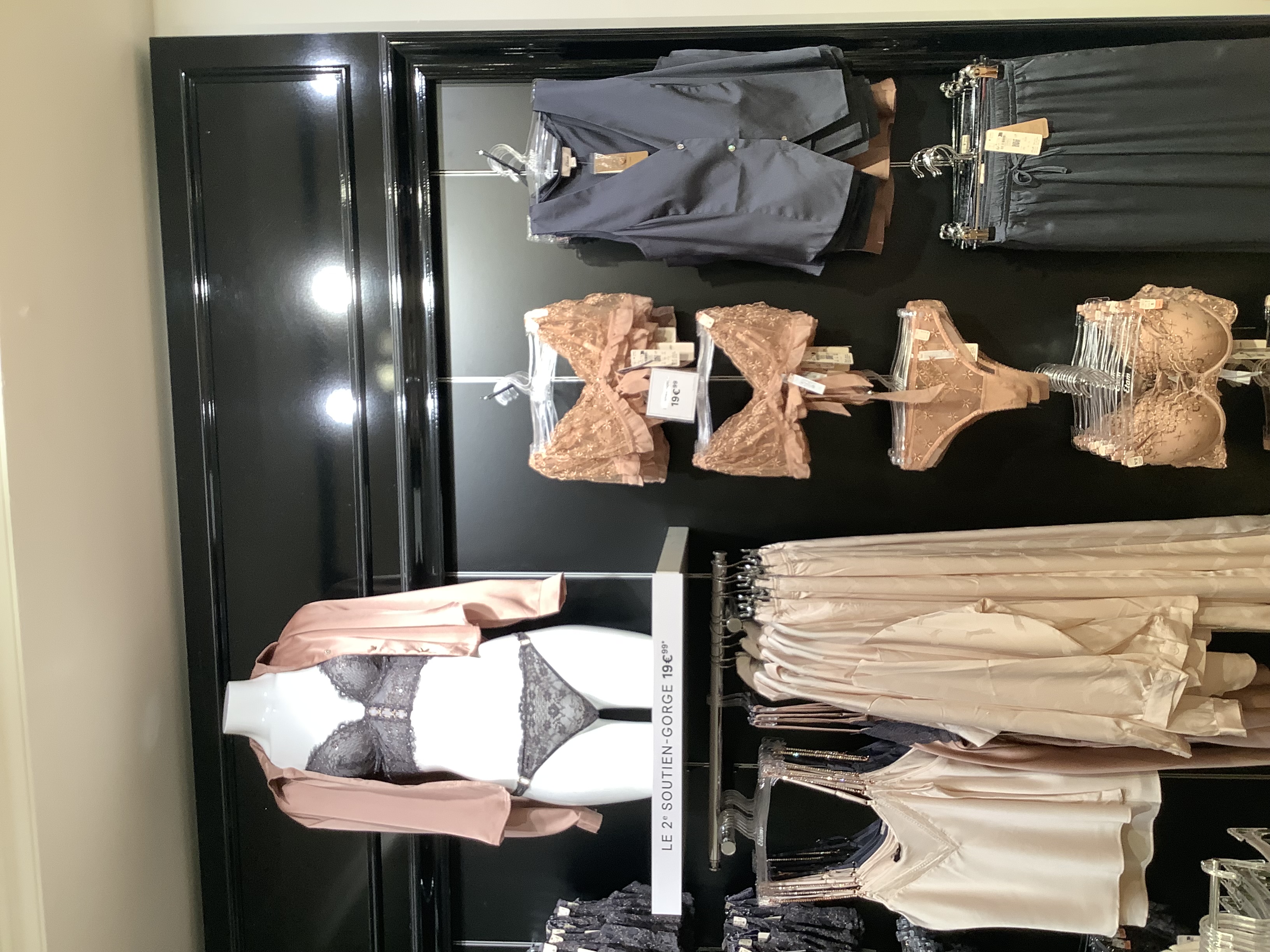 Foto 8 di Etam Lingerie