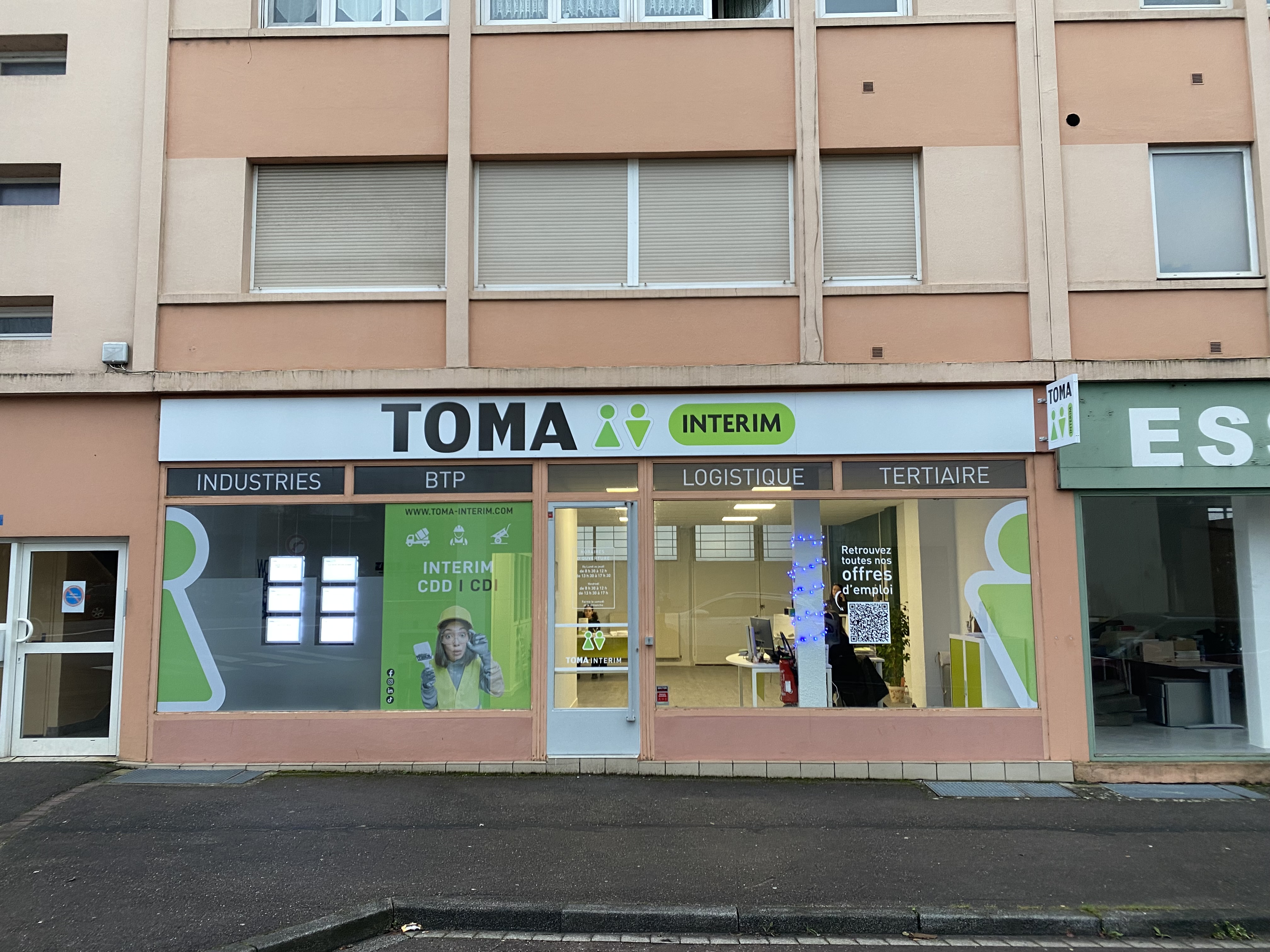 Foto 1 di TOMA Intérim
