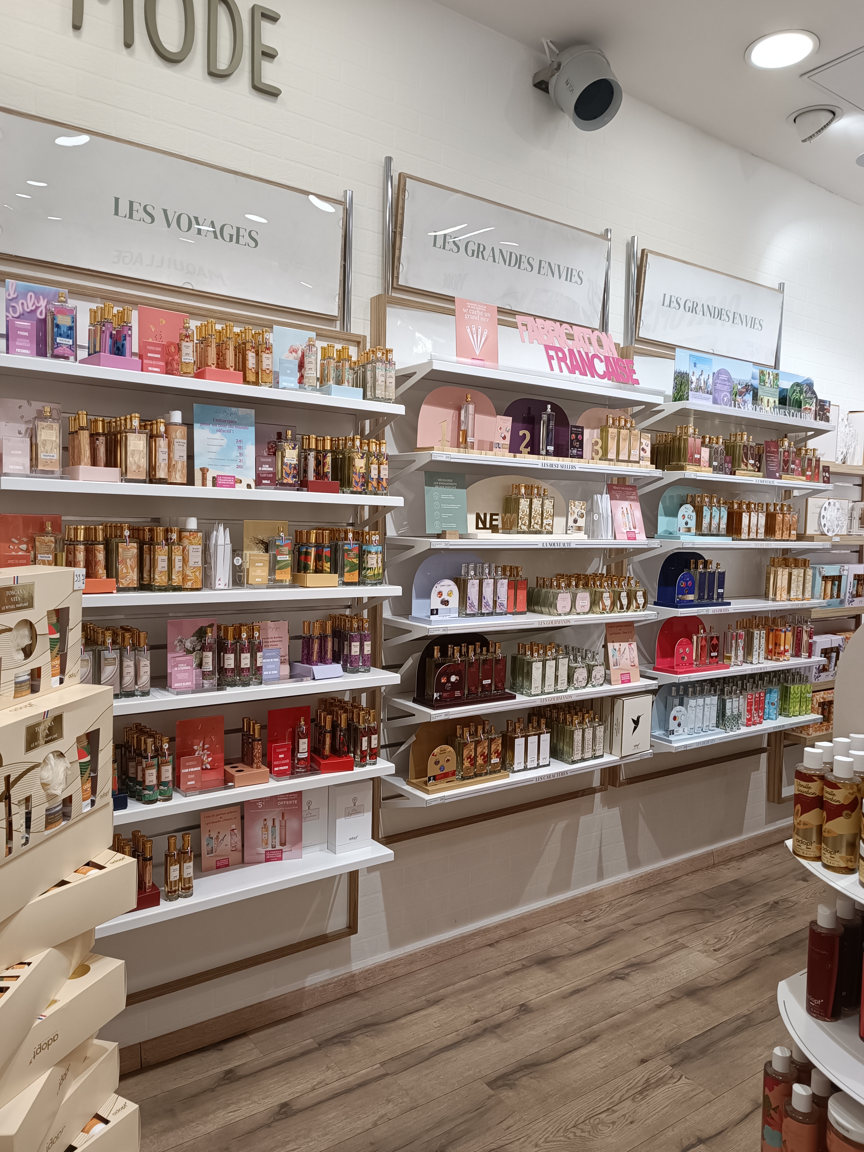 Foto 5 di Adopt Parfums