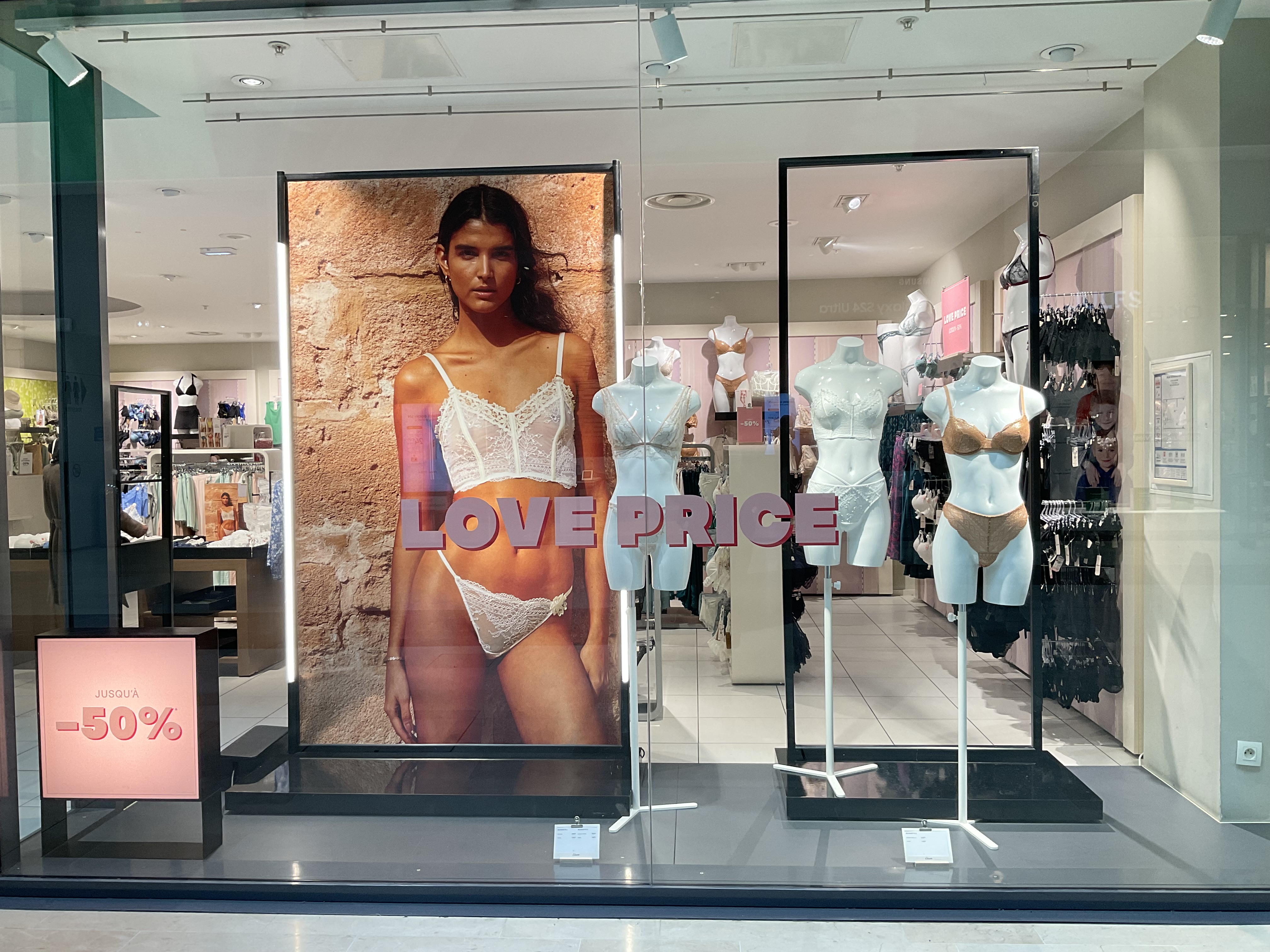 Foto 84 di Etam Lingerie