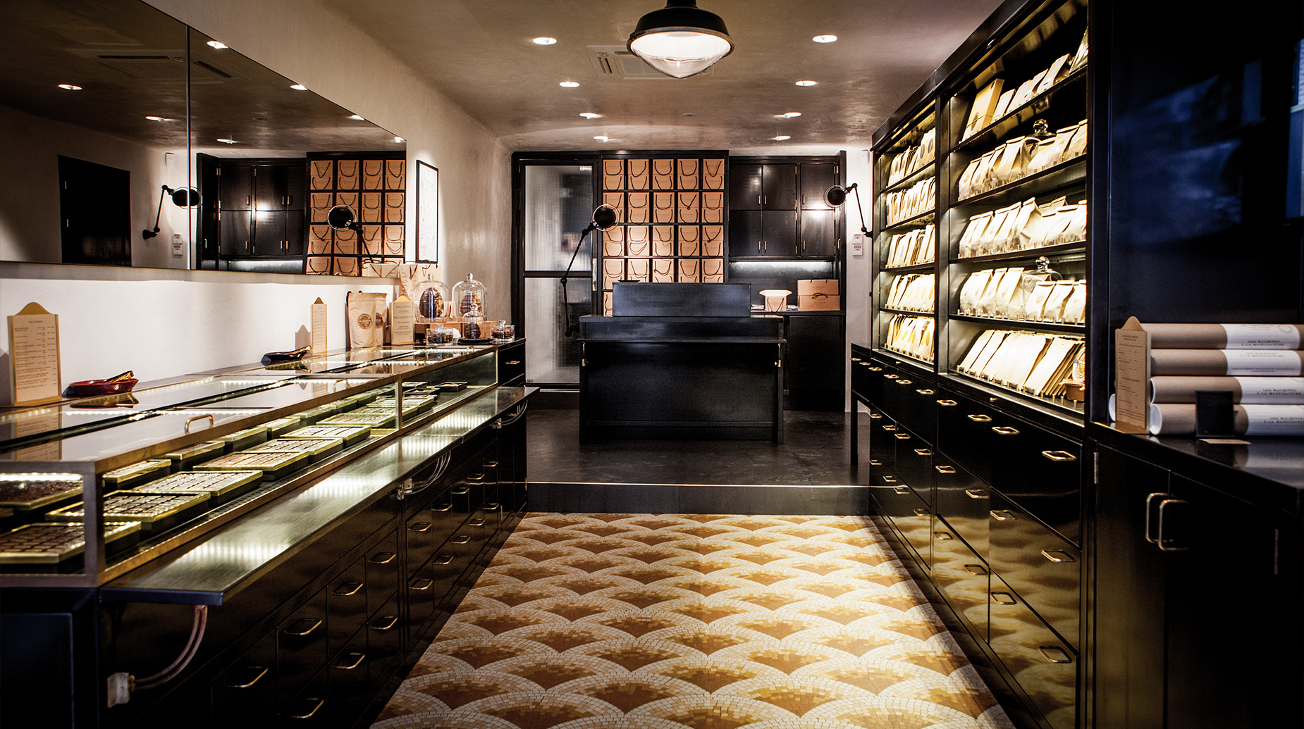 Photo 1 of Le Chocolat Alain Ducasse, Le Comptoir Saint-Benoît