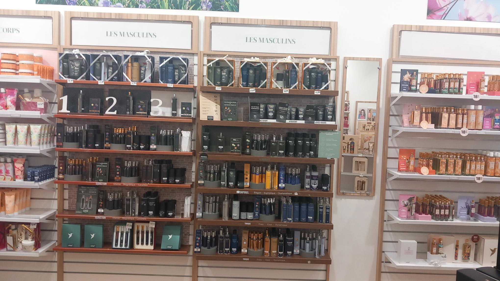 Foto 8 di Adopt Parfums