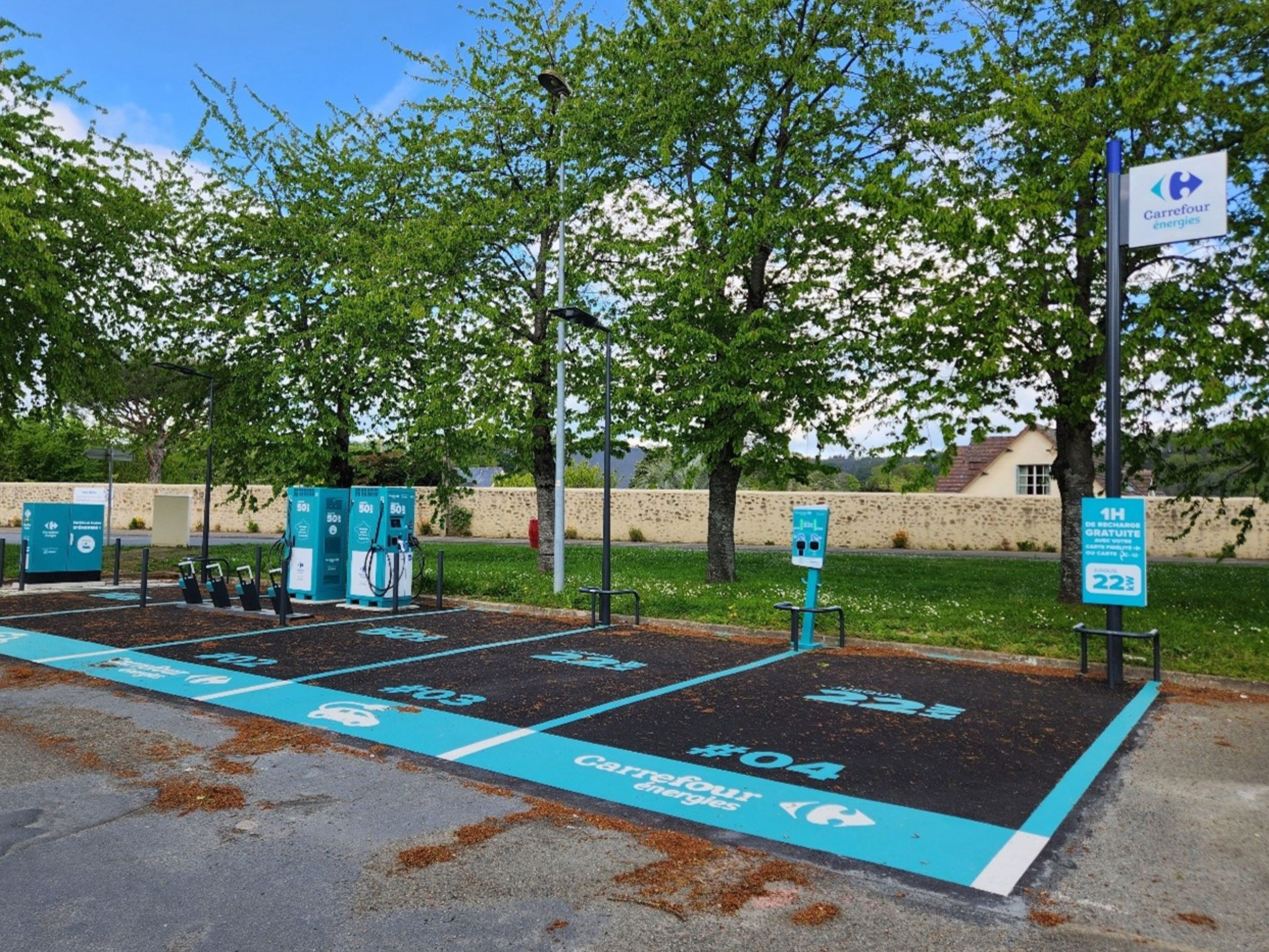 Foto 2 di DRIVECO Charging Station