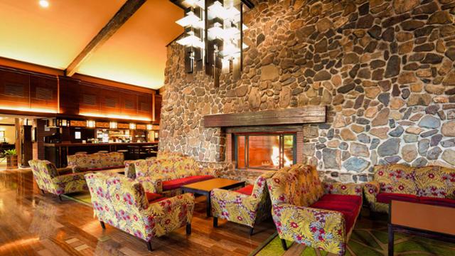 Redwood Bar and Lounge