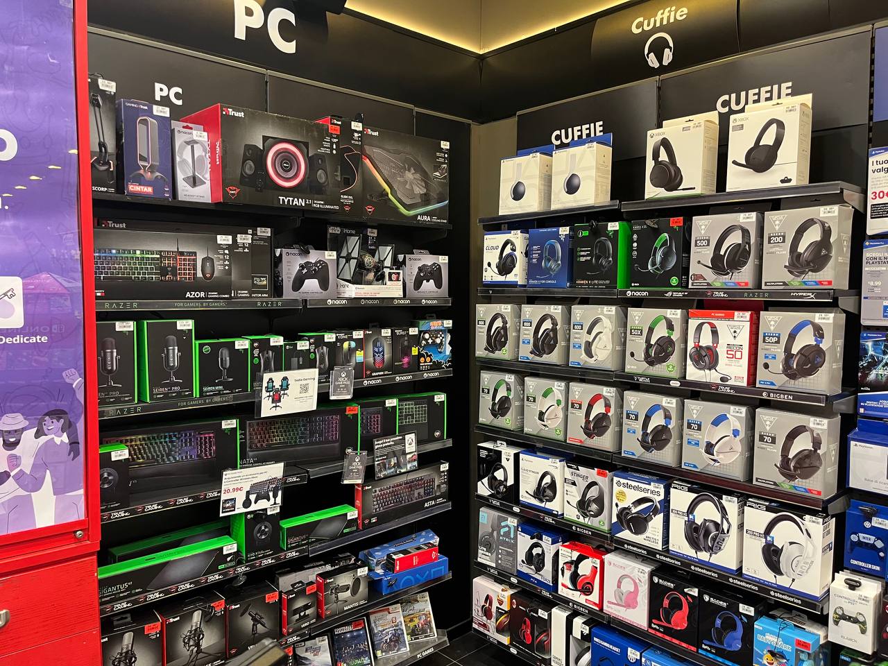 Foto 9 di GameStop