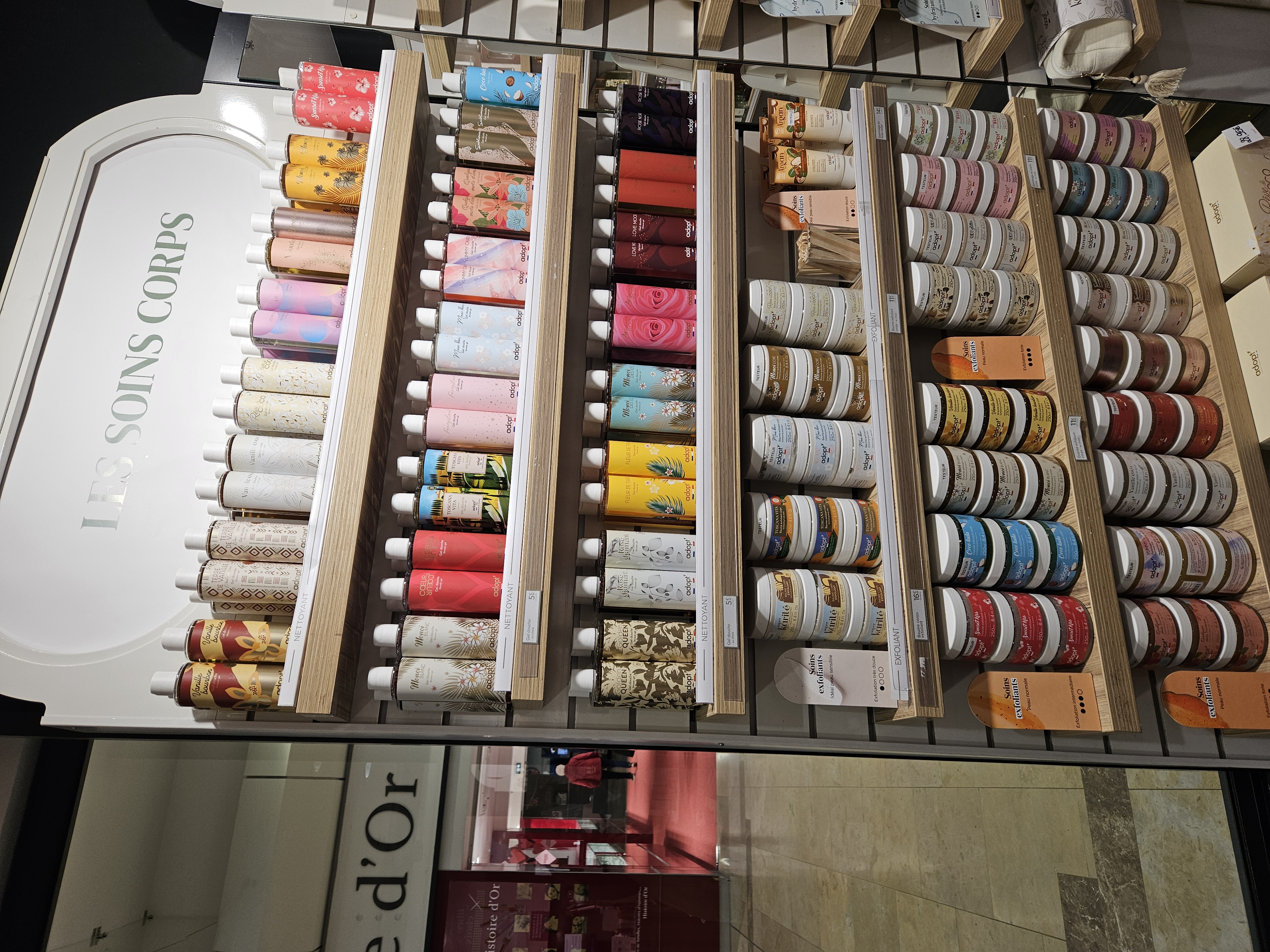 Foto 7 di Adopt Parfums