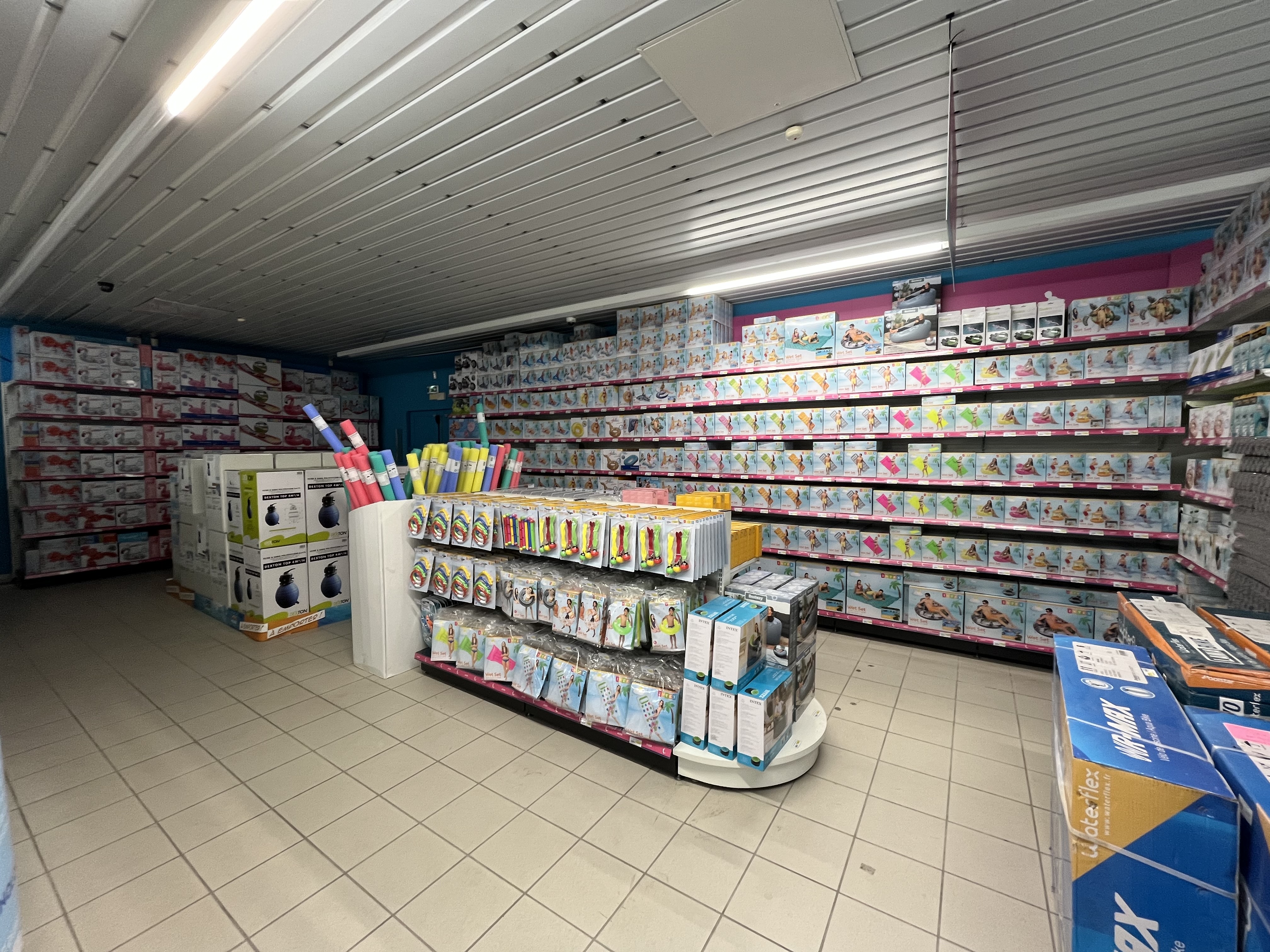 Foto 5 di Cash Piscines