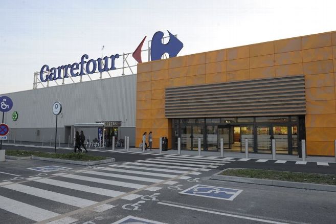 Carrefour Moulins Supermarch Hypermarch 169 Route De Lyon 03000