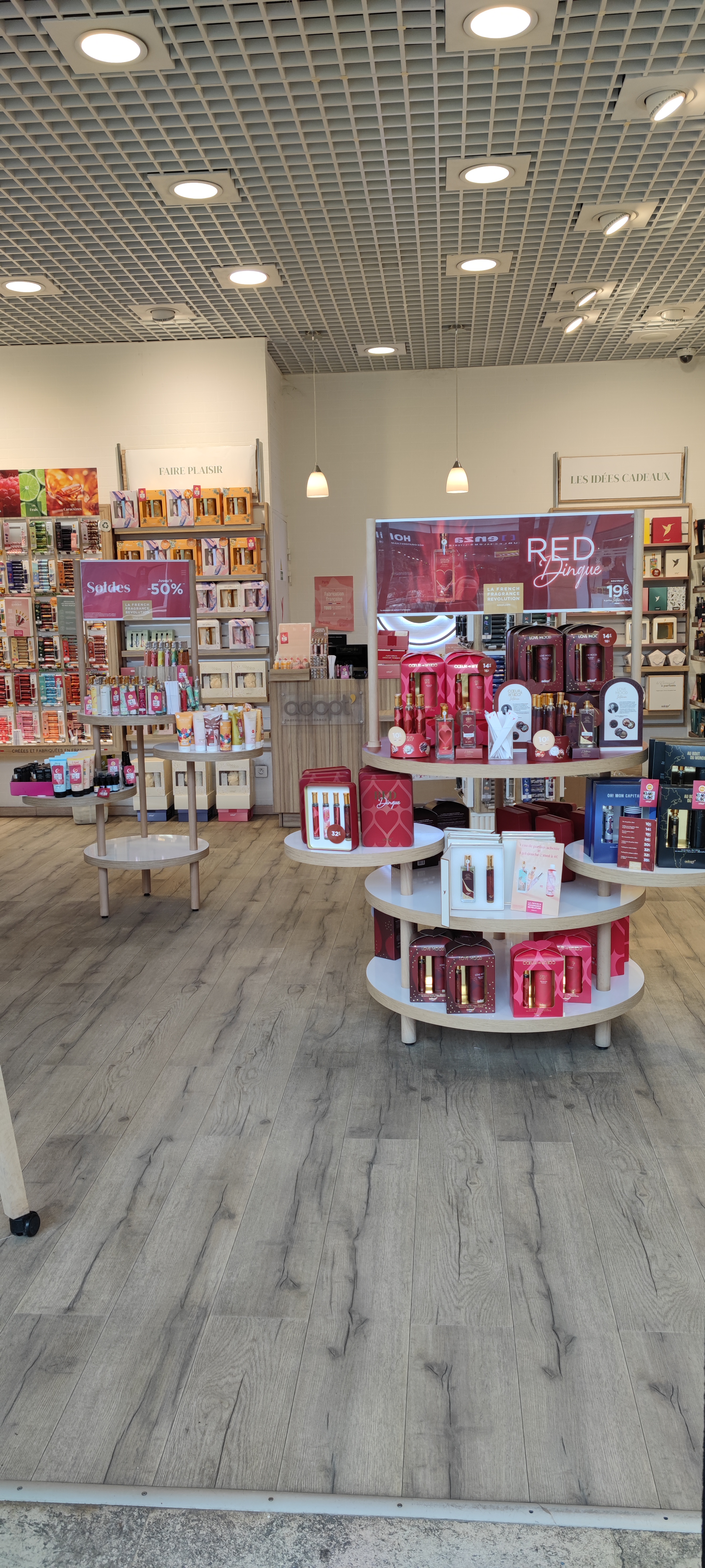 Foto 5 di Adopt Parfums