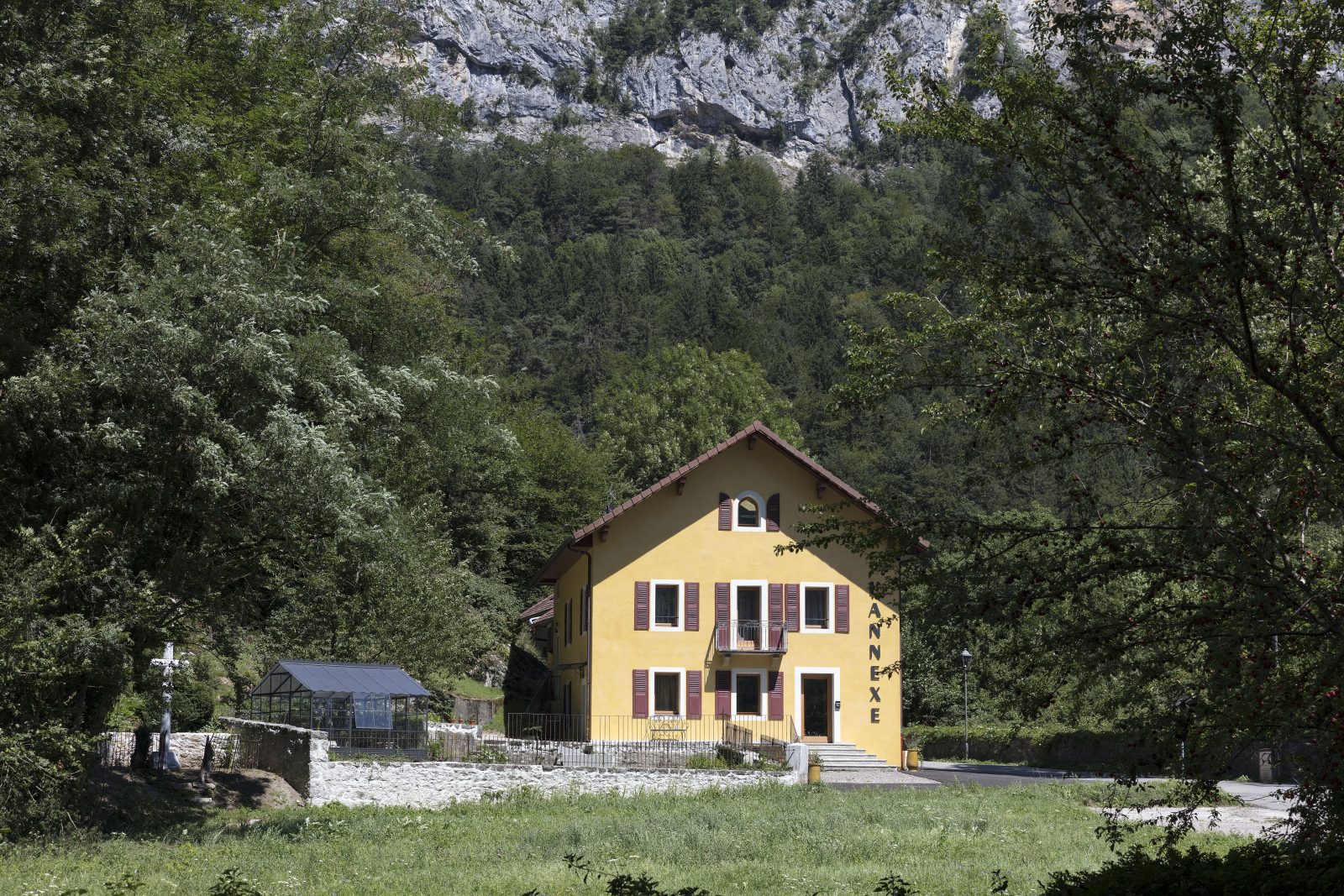 Place around image