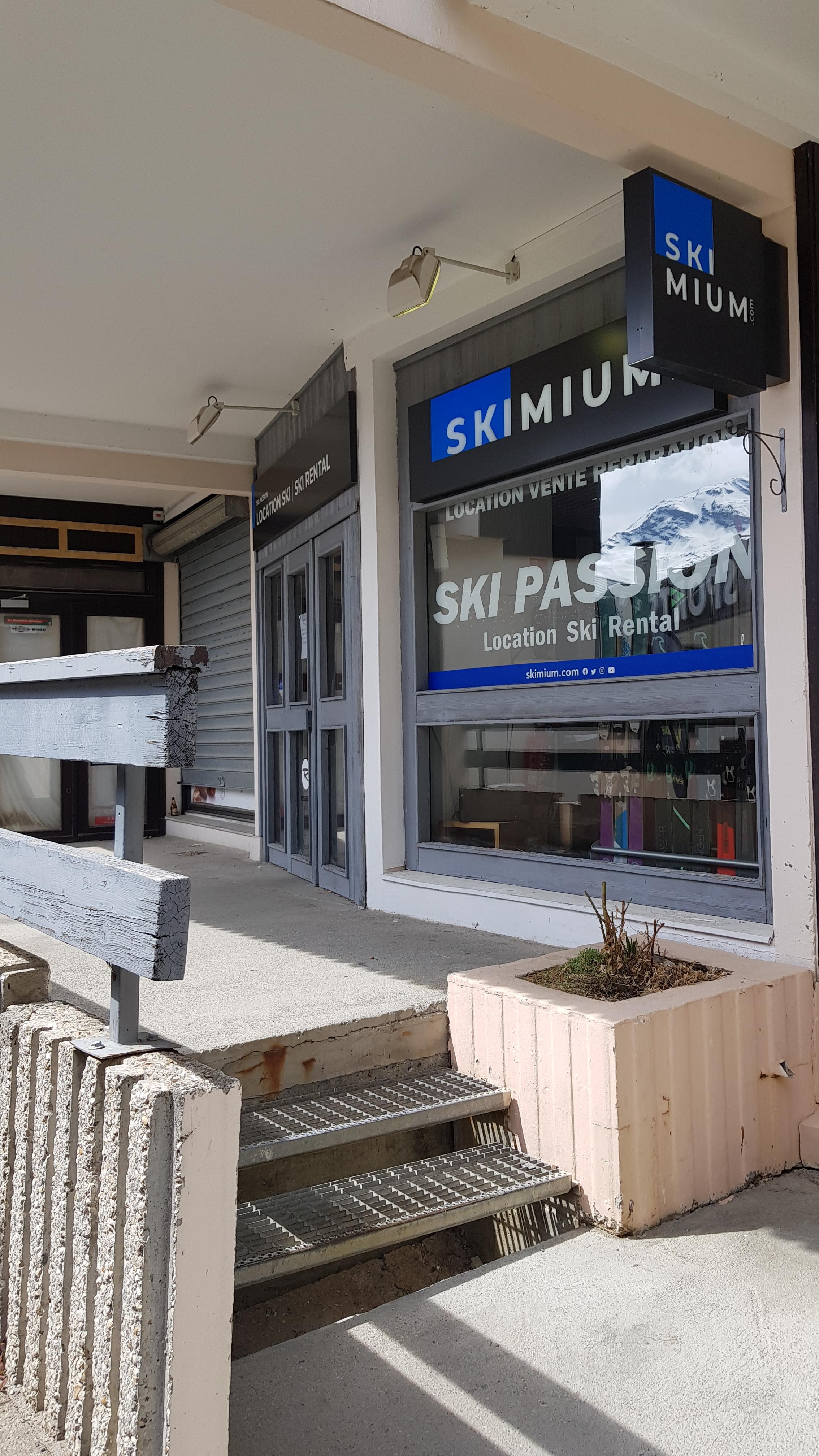 Foto 2 di Skimium - SKI PASSION MENUIRES