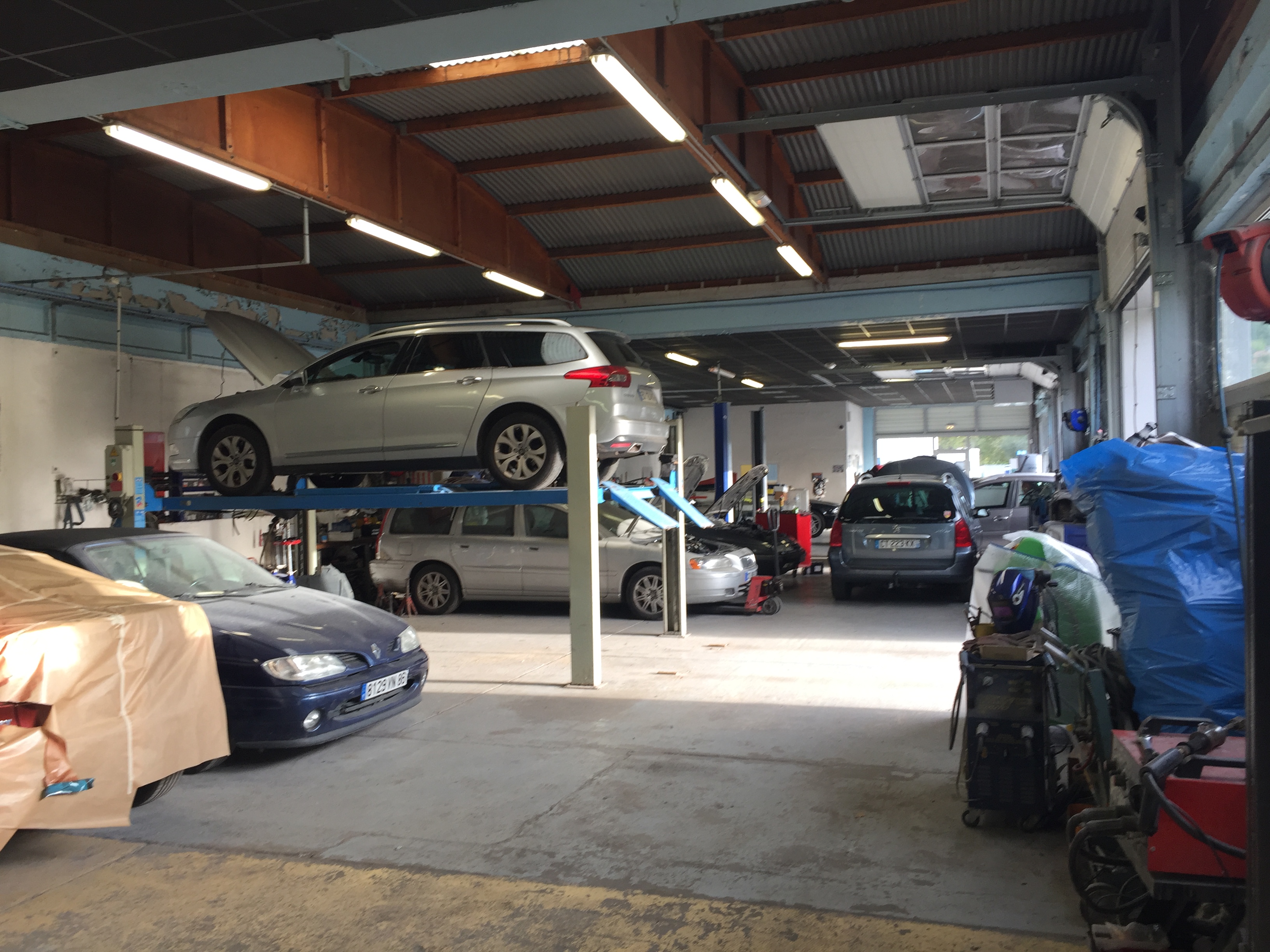 Foto 3 di garage lemaire