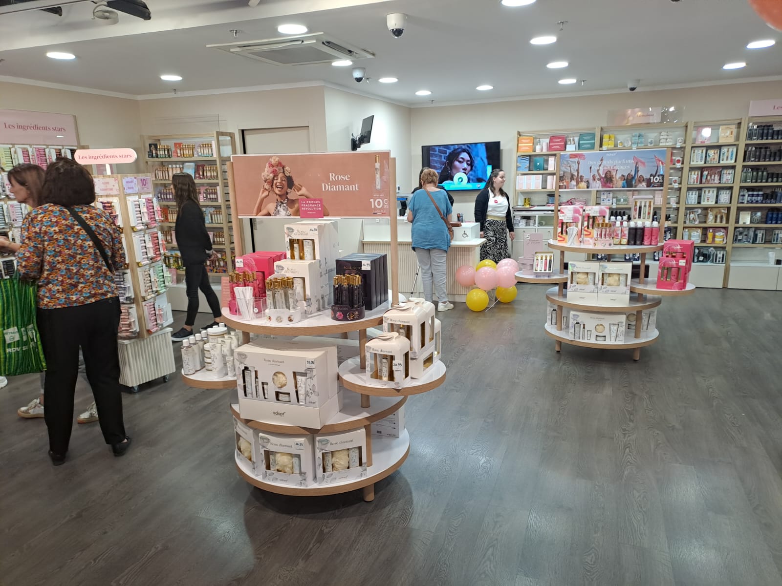 Foto 4 di Adopt Parfums