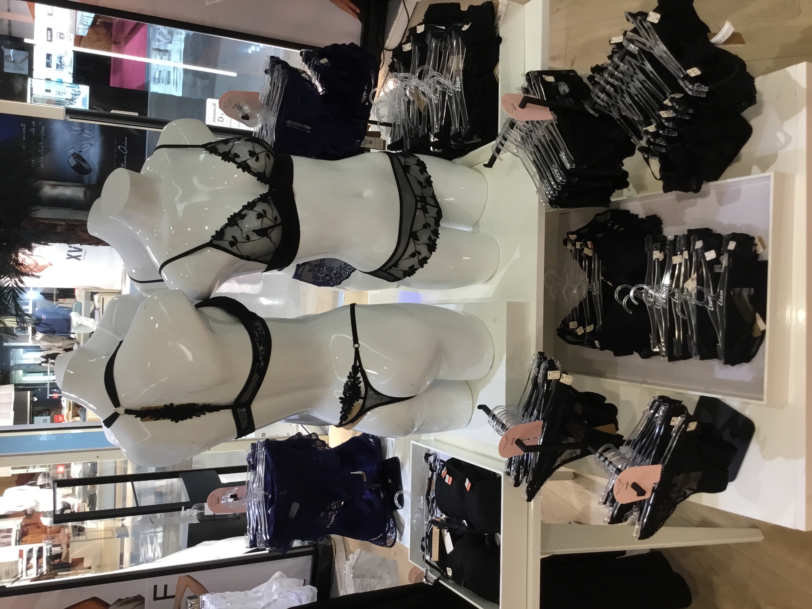 Foto 68 di Etam Lingerie
