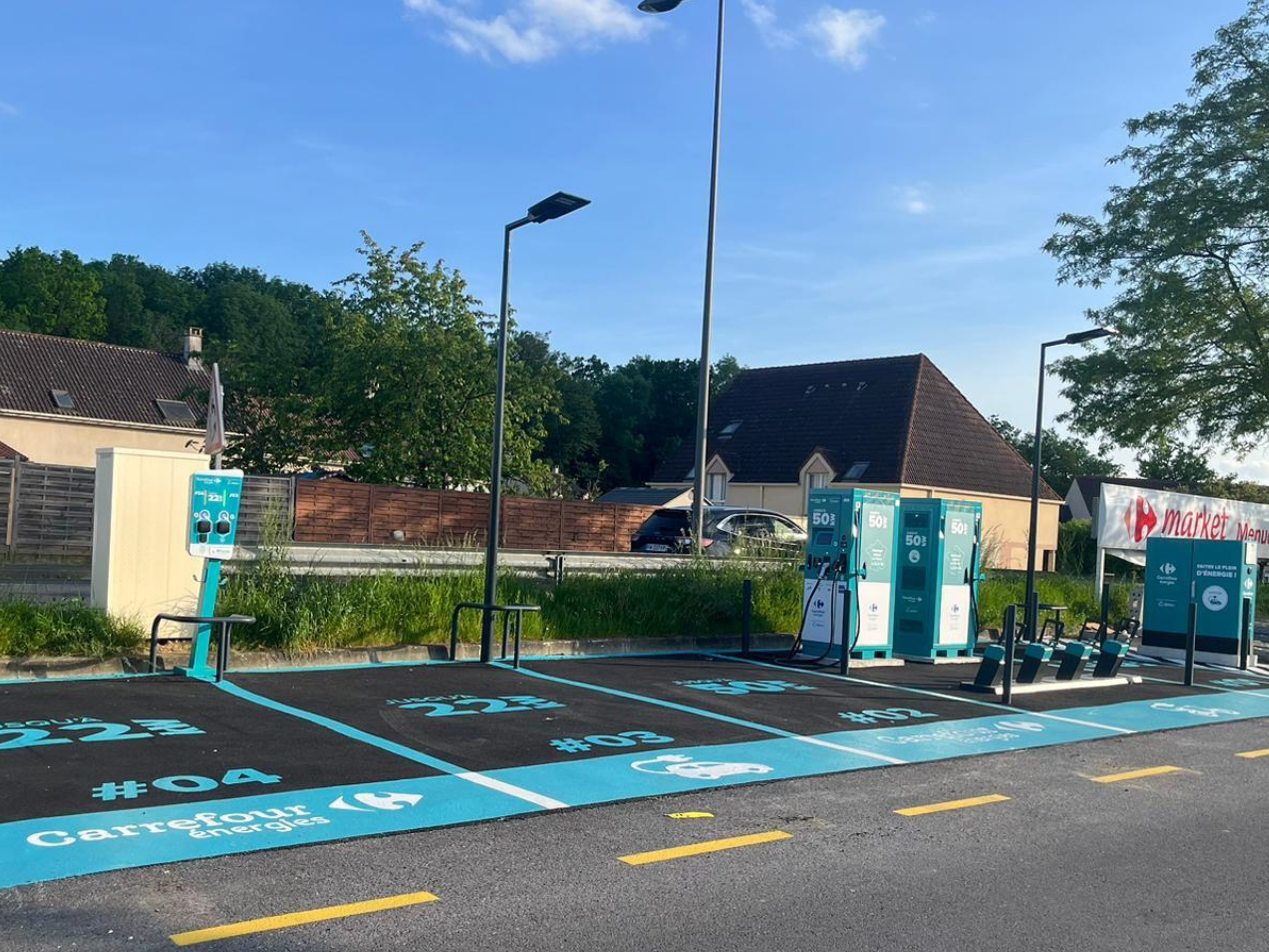 Foto 2 di DRIVECO Charging Station