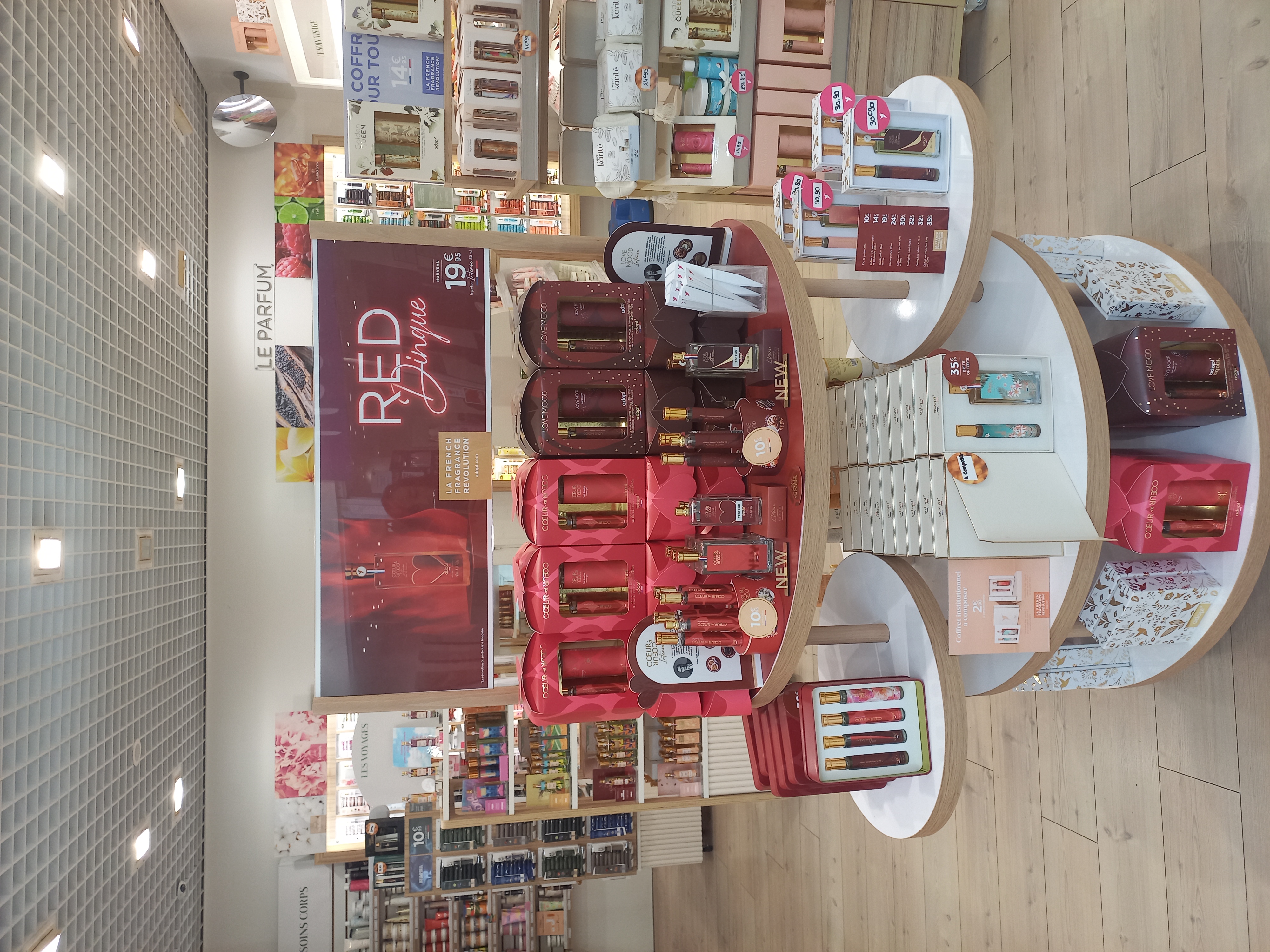 Foto 4 di Adopt Parfums