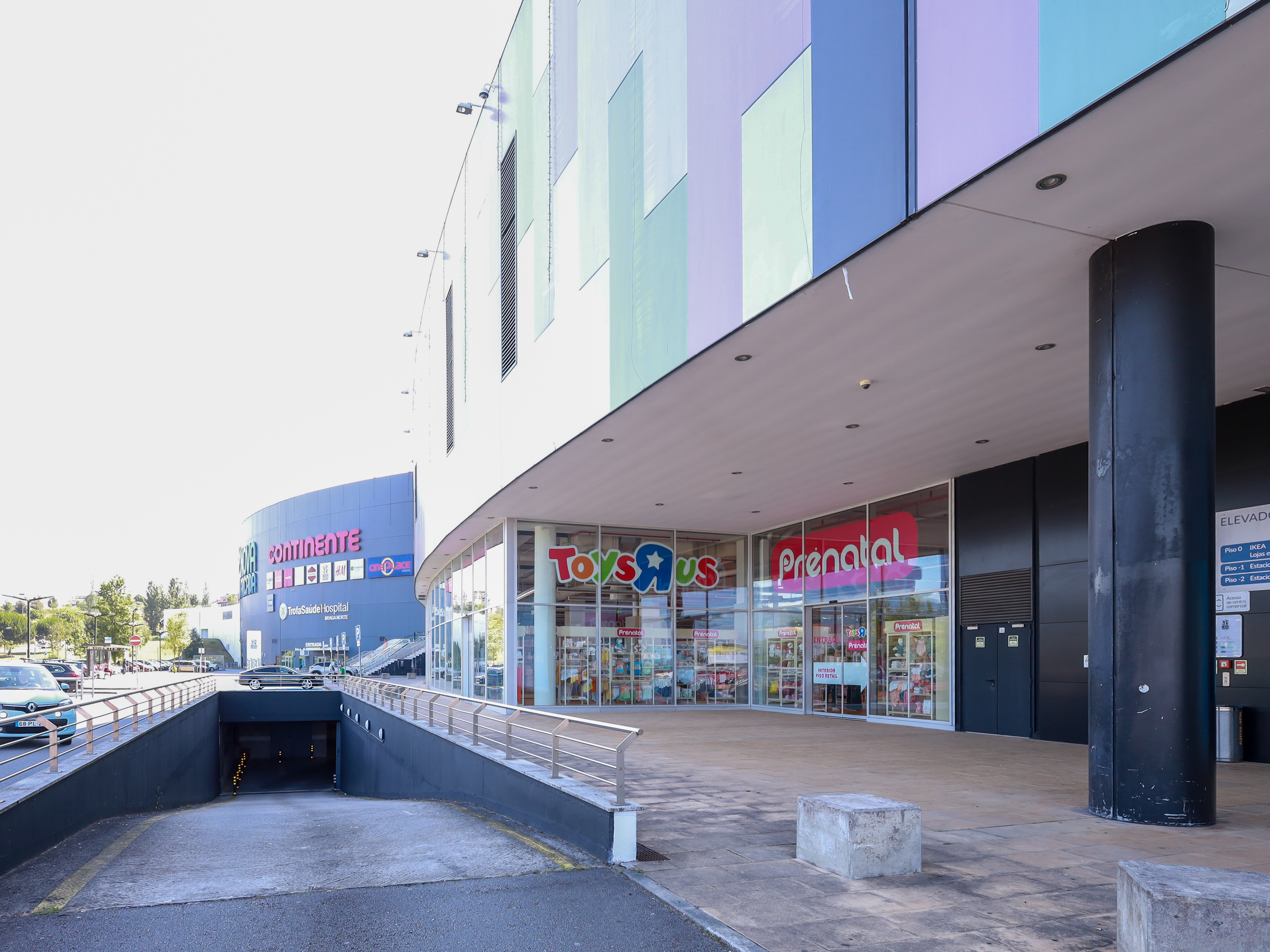 Toys R Us & Prénatal