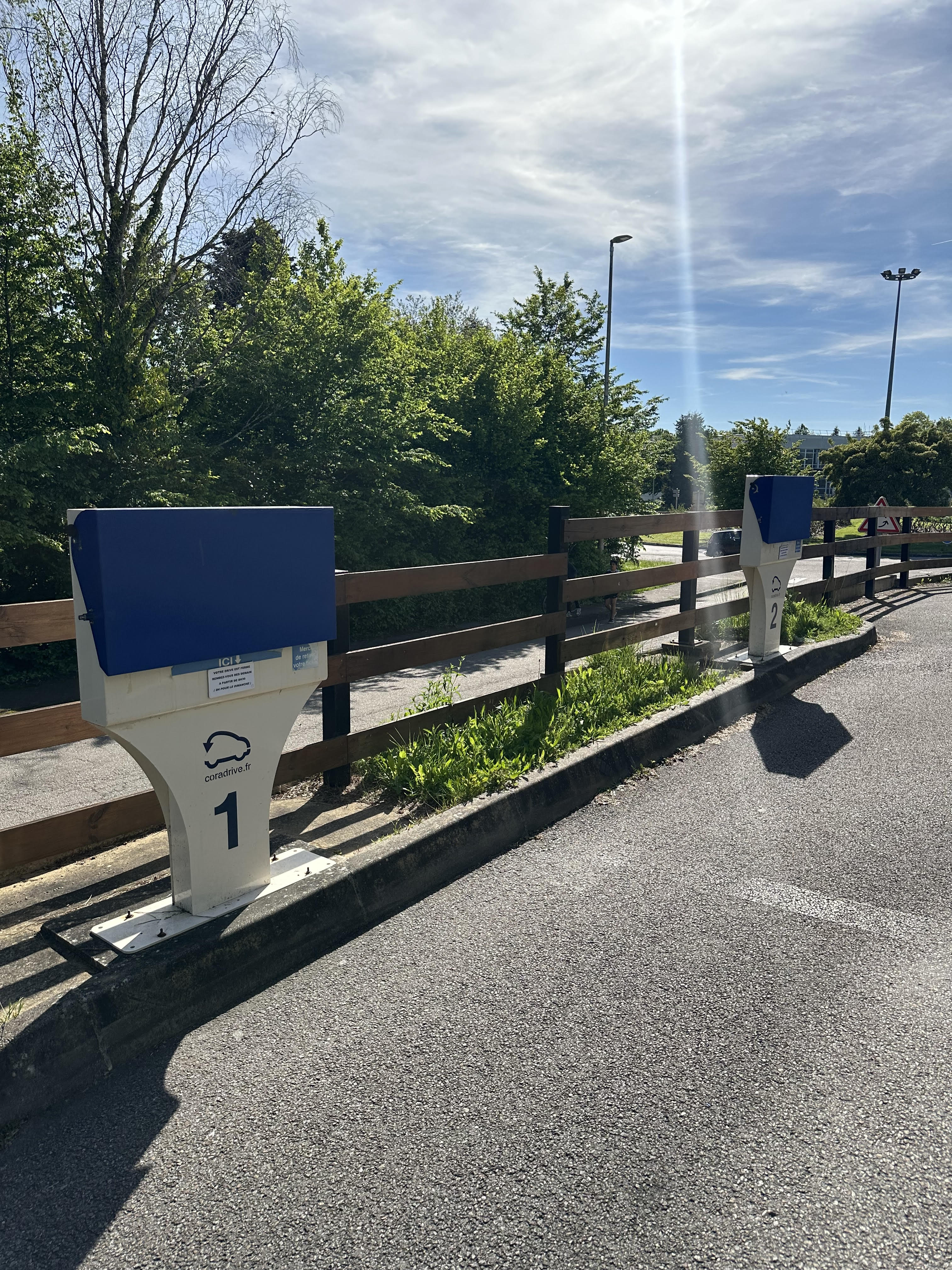 Foto 2 di Carrefour Drive