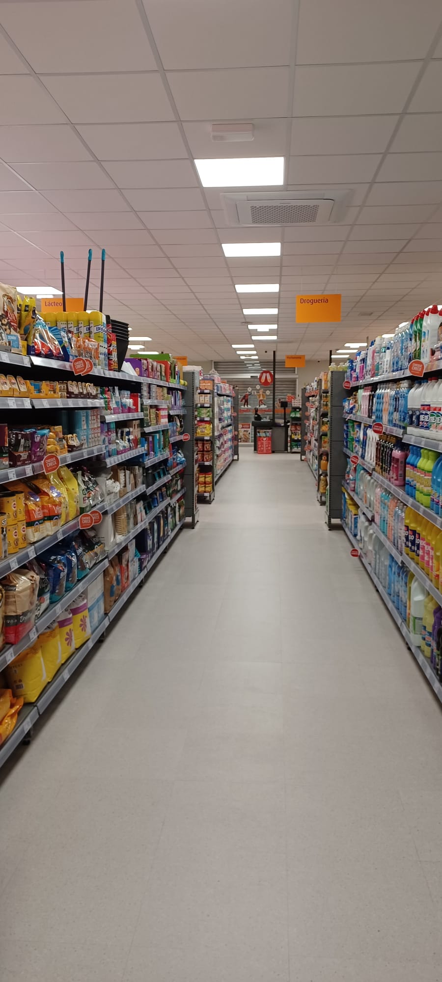 Foto 4 di Supermercados Charter