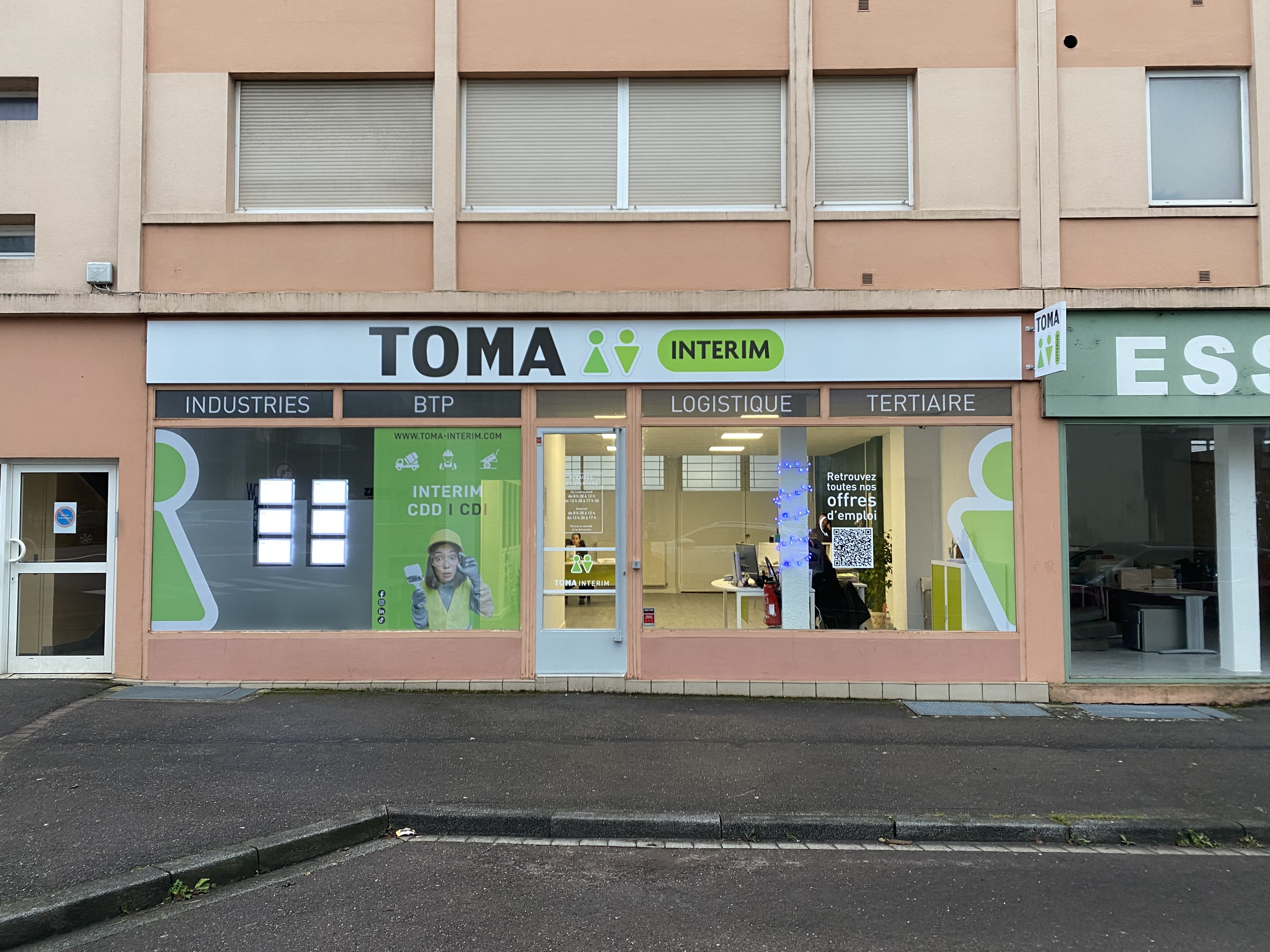 Foto 2 di TOMA Intérim