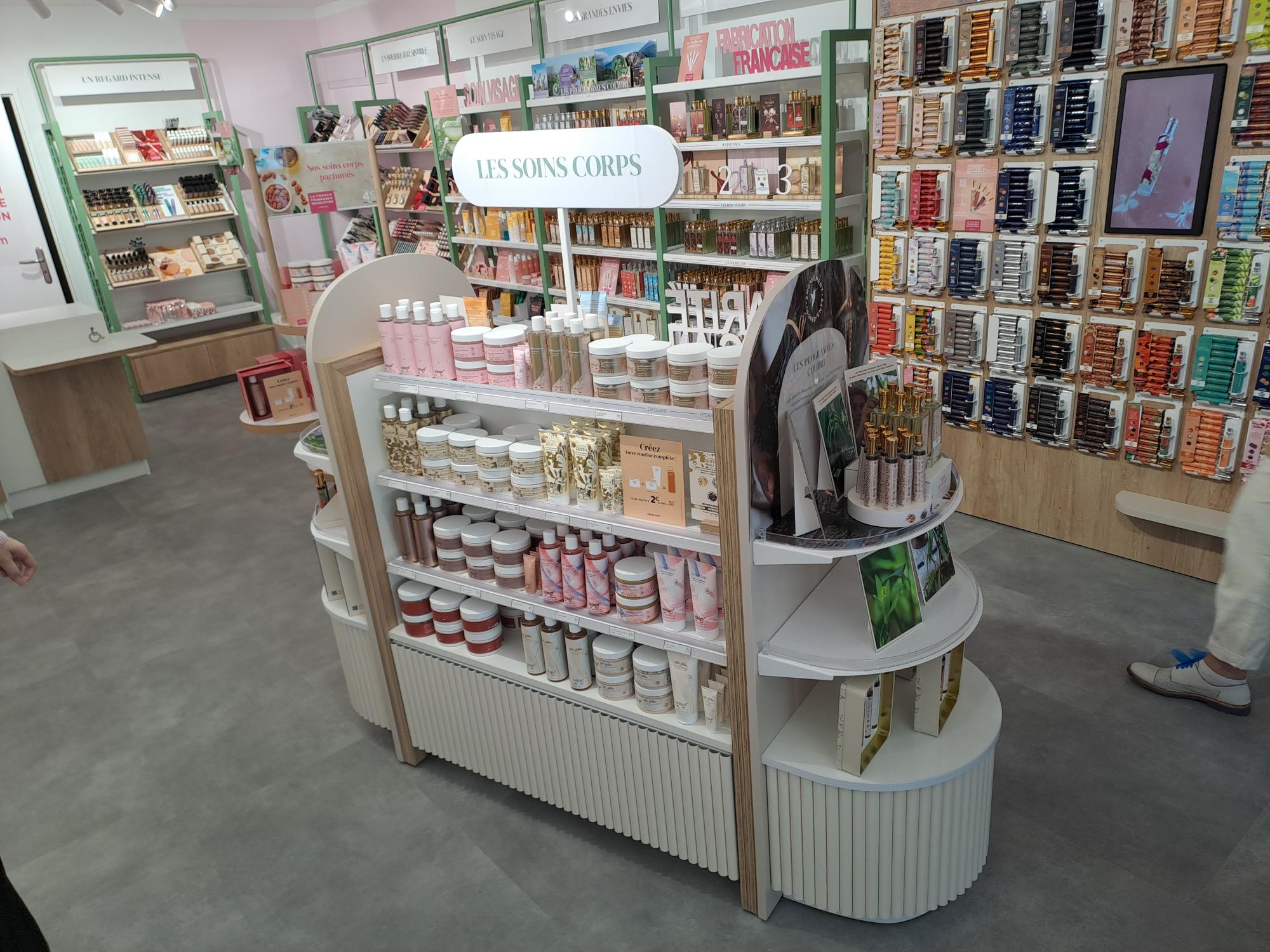 Foto 10 di Adopt Parfums