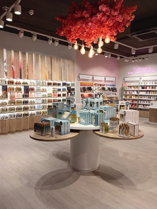 Foto 7 di Adopt Parfums